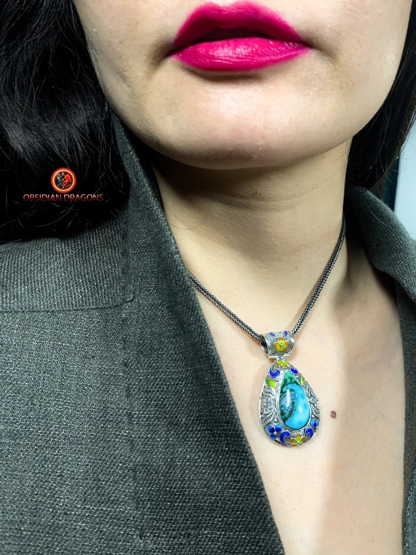 Pendentif en chrysocolle serti en argent filigrané | obsidian dragons
