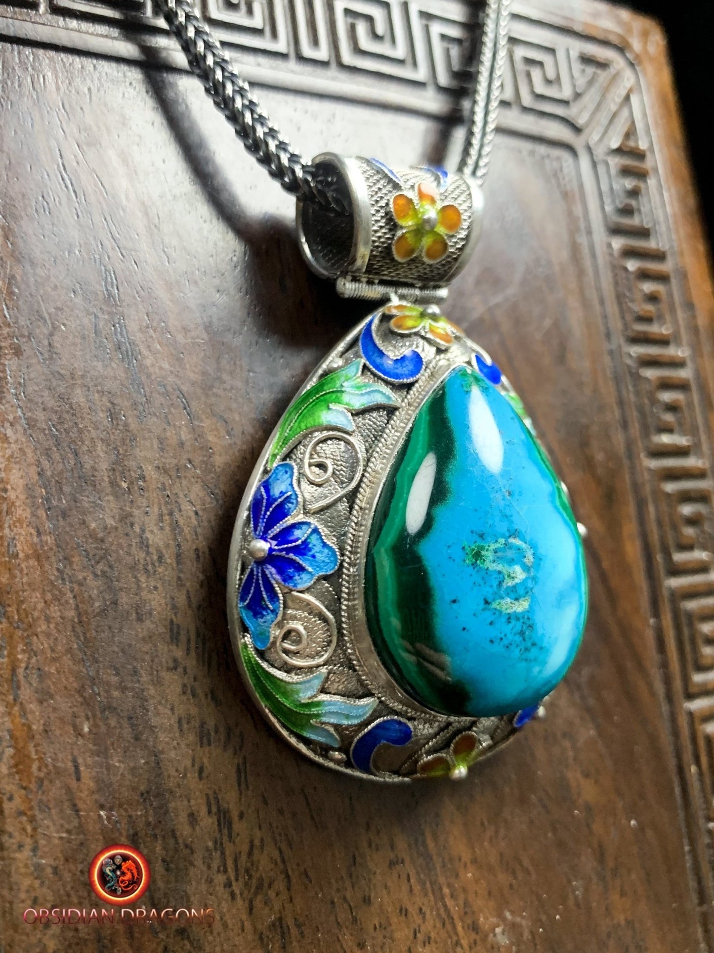 Pendentif en chrysocolle serti en argent 925 filigrané | obsidian dragons