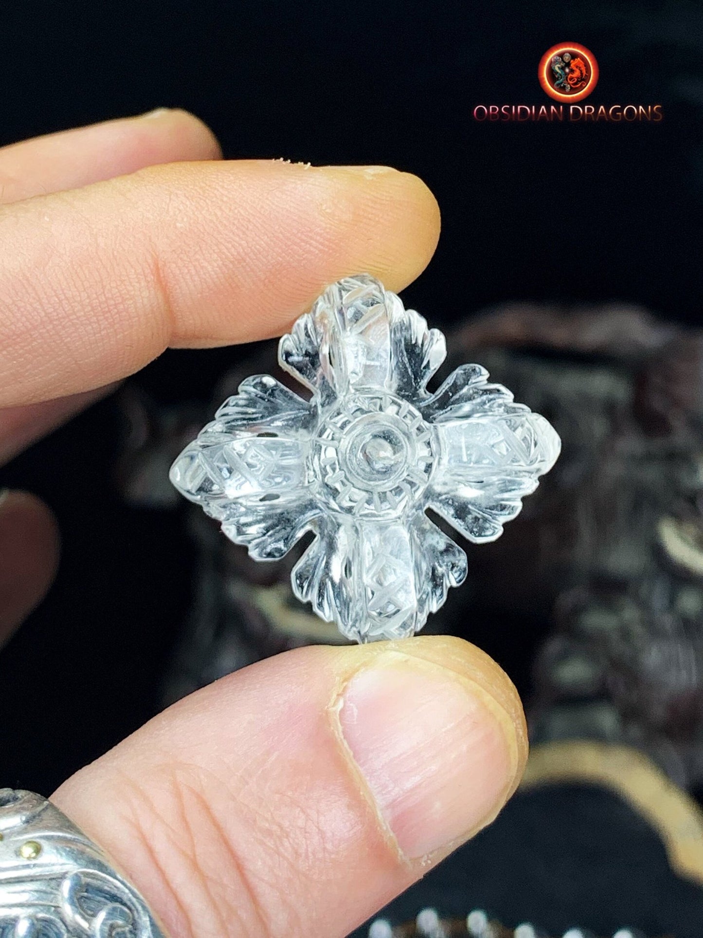 Pendentif dorje- Vajra- cristal de roche naturel