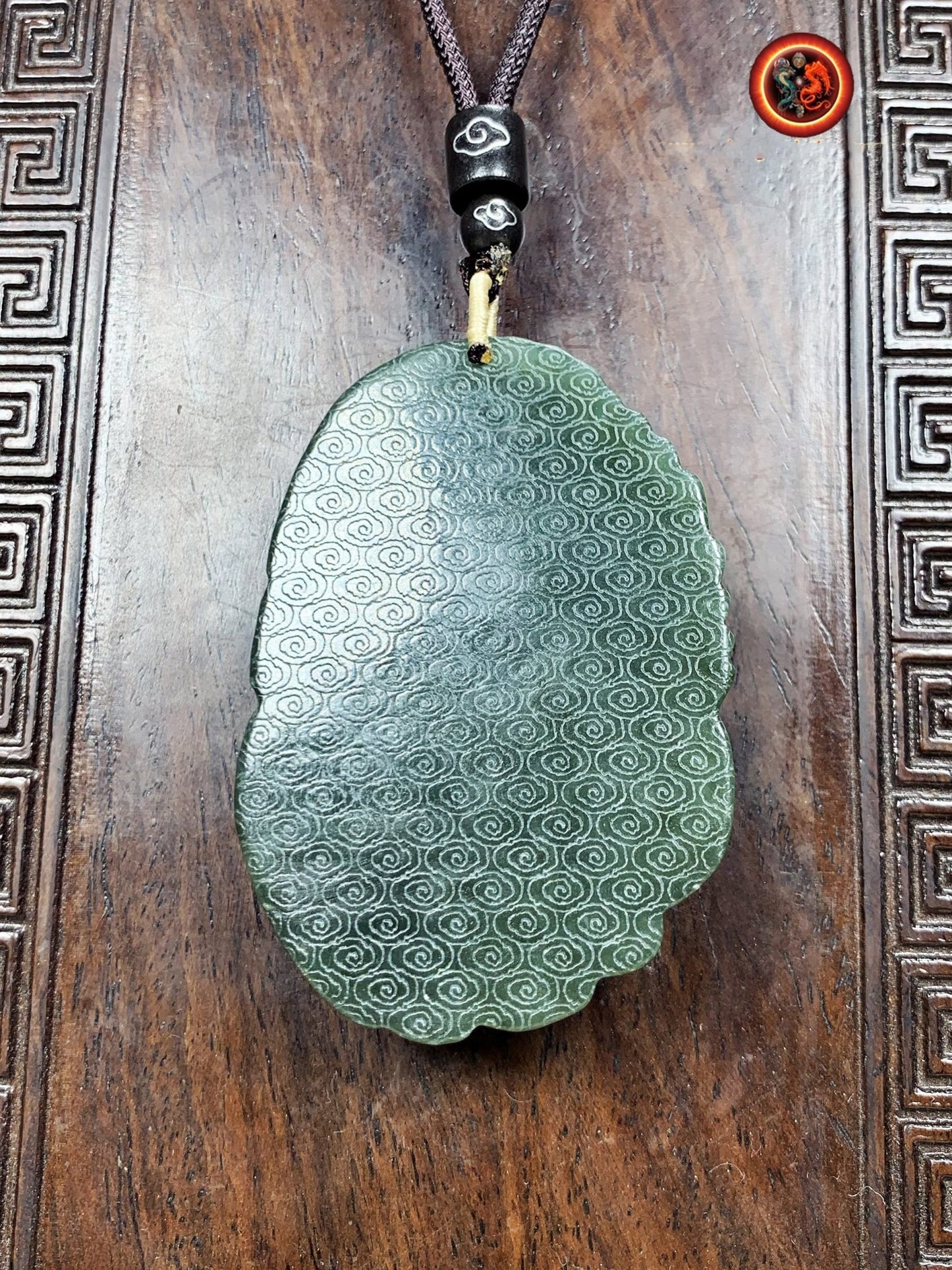Pendentif dragon en jade. Protection, talisman Feng Shui. Jade néphrite naturel expertisé. Entièrement réalisé artisanalement - obsidian dragon