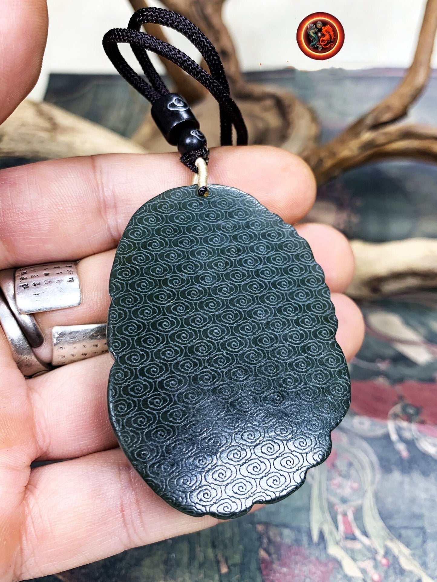 Pendentif dragon en jade. Protection, talisman Feng Shui. Jade néphrite naturel expertisé. Entièrement réalisé artisanalement - obsidian dragon