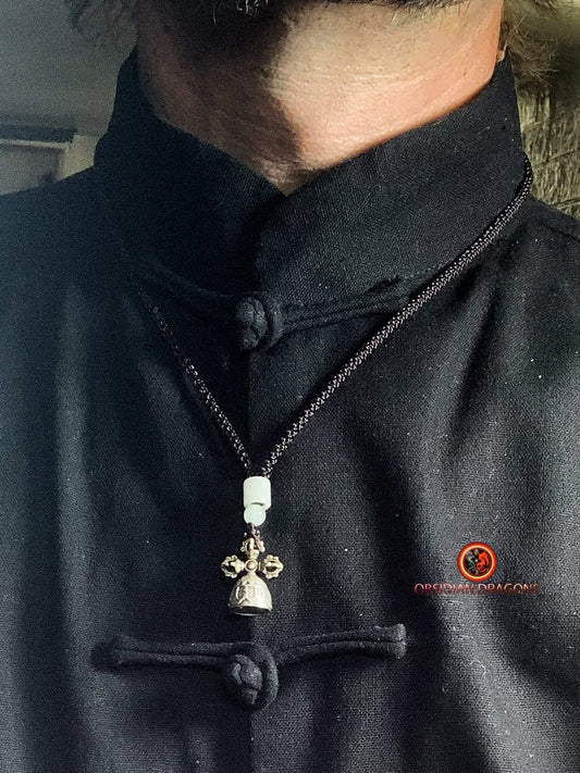 Pendentif tibetain. cloche/drilbou de cérémonie vajrayana. Argent 925 - obsidian dragon