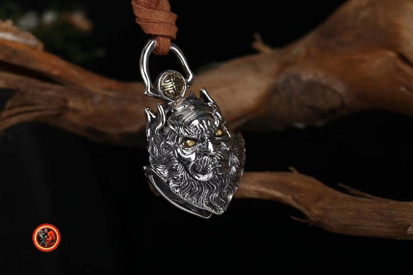 pendentif, amulette de protection Taoïste, grelot "chasse fantôme" en forme de Zhong Kui . argent 925 et cuivre. - obsidian dragon