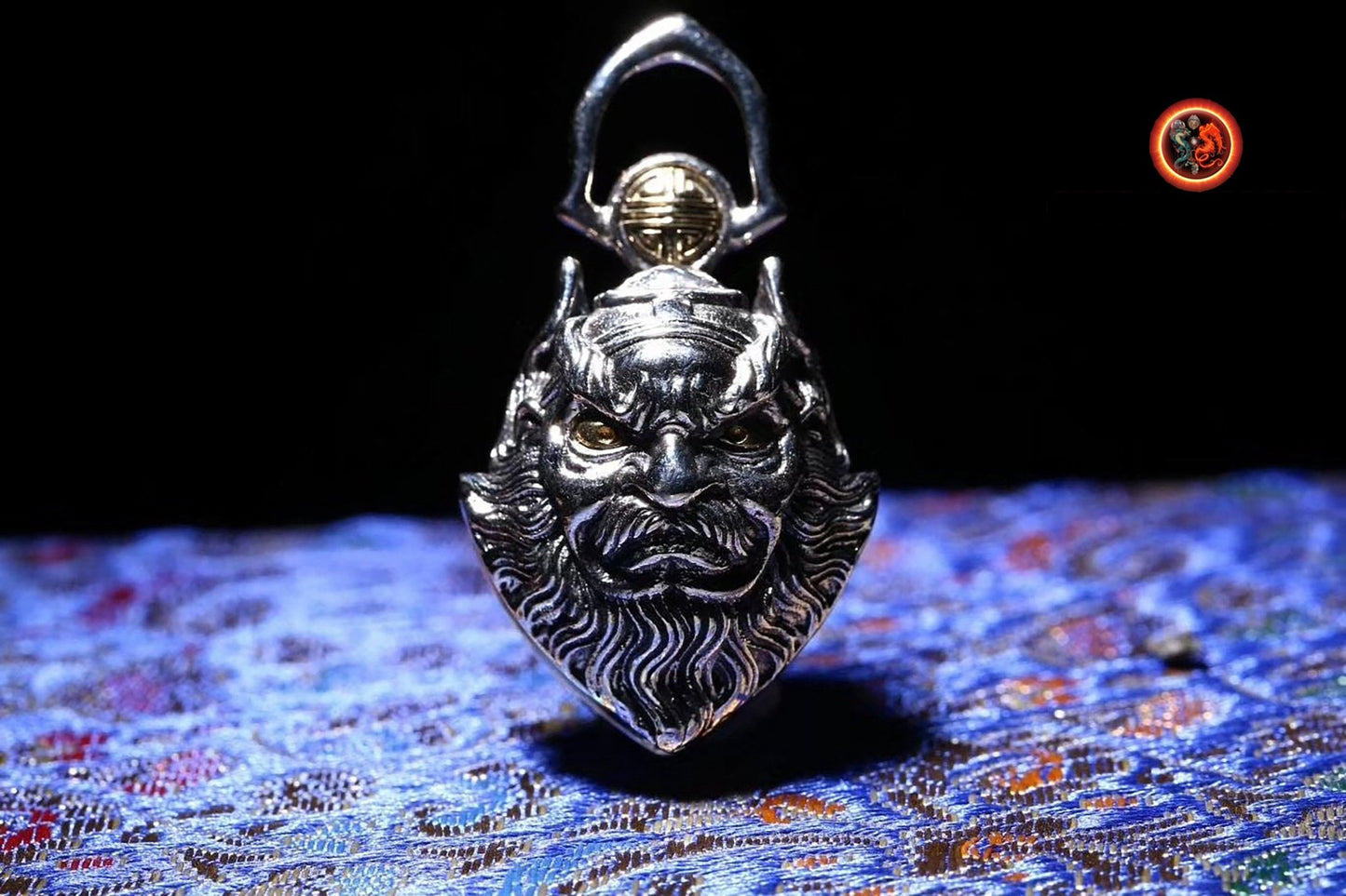 pendentif, amulette de protection Taoïste, grelot "chasse fantôme" en forme de Zhong Kui . argent 925 et cuivre. - obsidian dragon