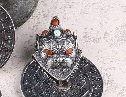 Pendentif traditionnel taoïsme d'exorcisme et de bonne fortune. Argent 925, Agate dite nan hong et turquoise. - obsidian dragon