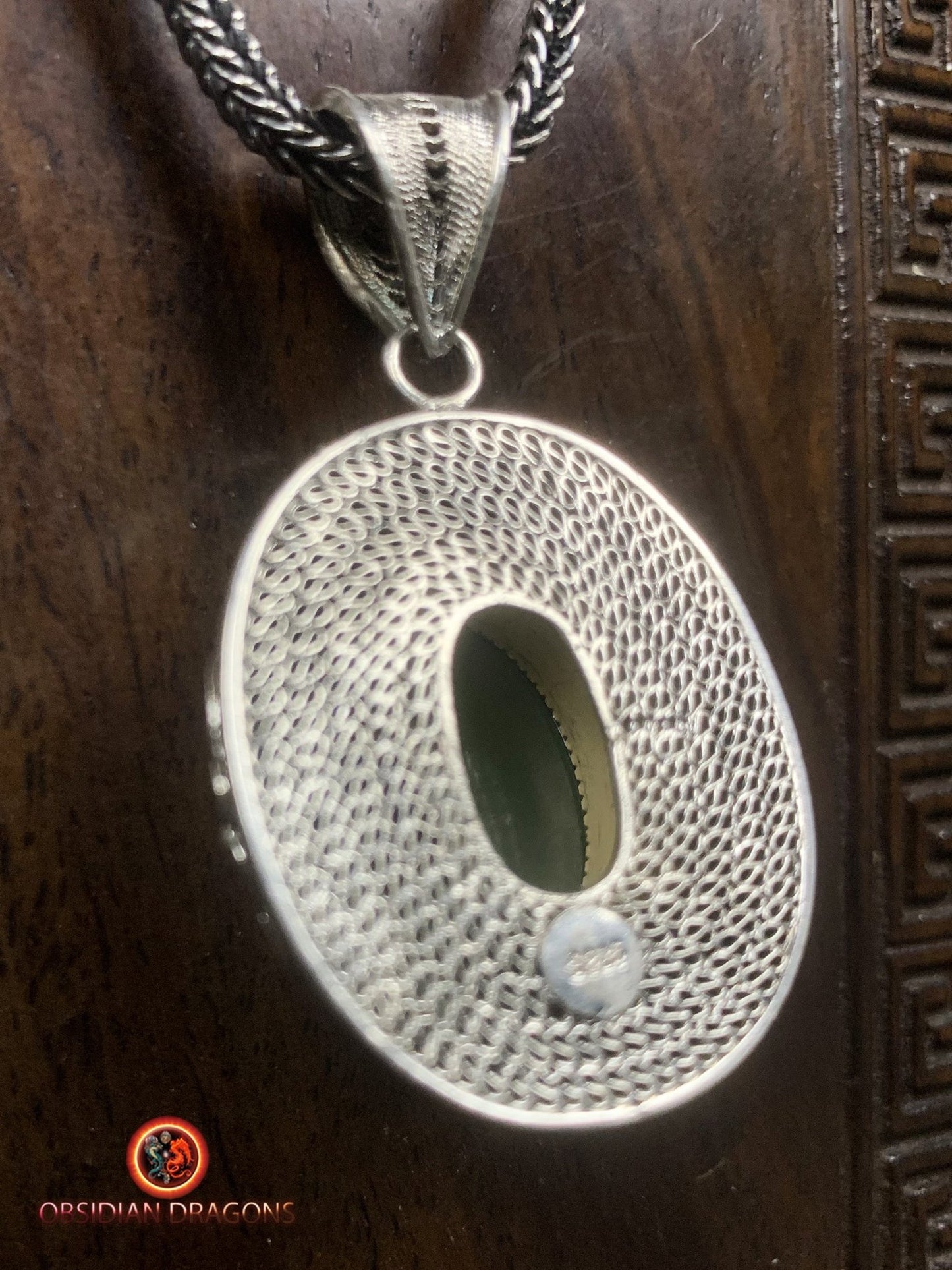 Pendentif en Jade effet oeil de chat- Argent- Dynastie Qing | obsidian dragons