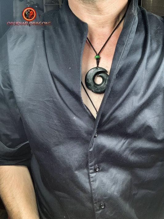 Pendentif en Jade Porte-Bonheur : Spirale de Chance