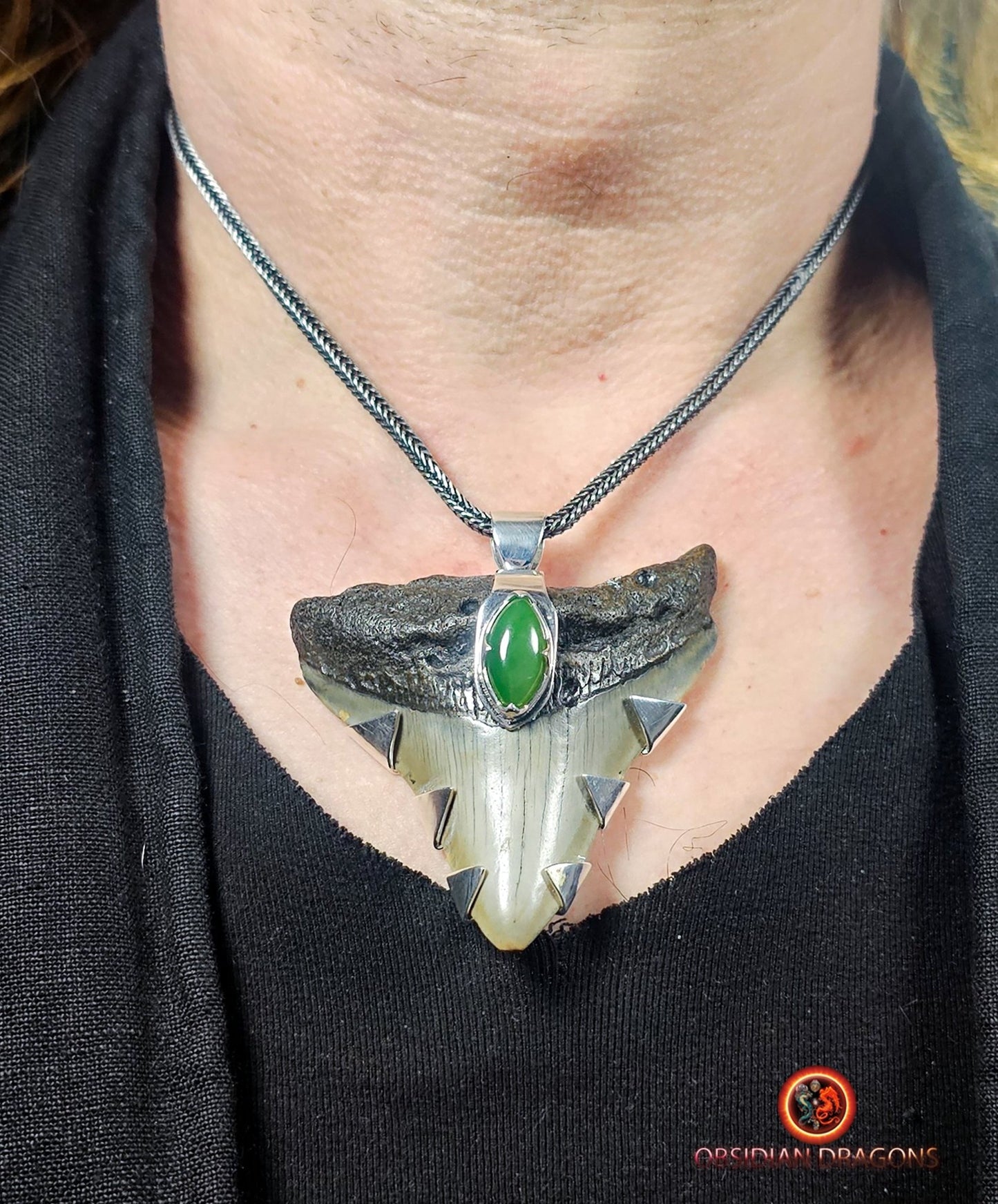 Pendentif Dent de Mégalodon - Jade- Argent 925