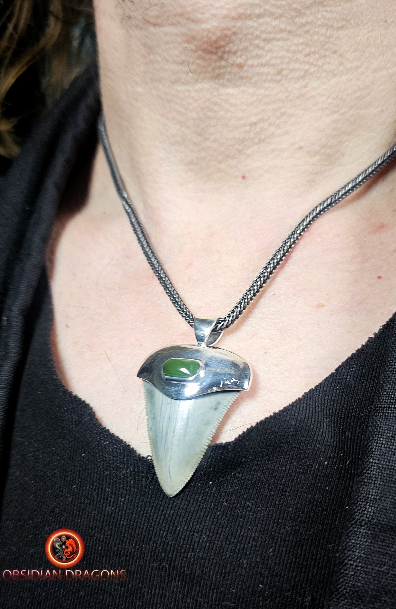 Pendentif Dent de Mégalodon - Jade- Argent 925
