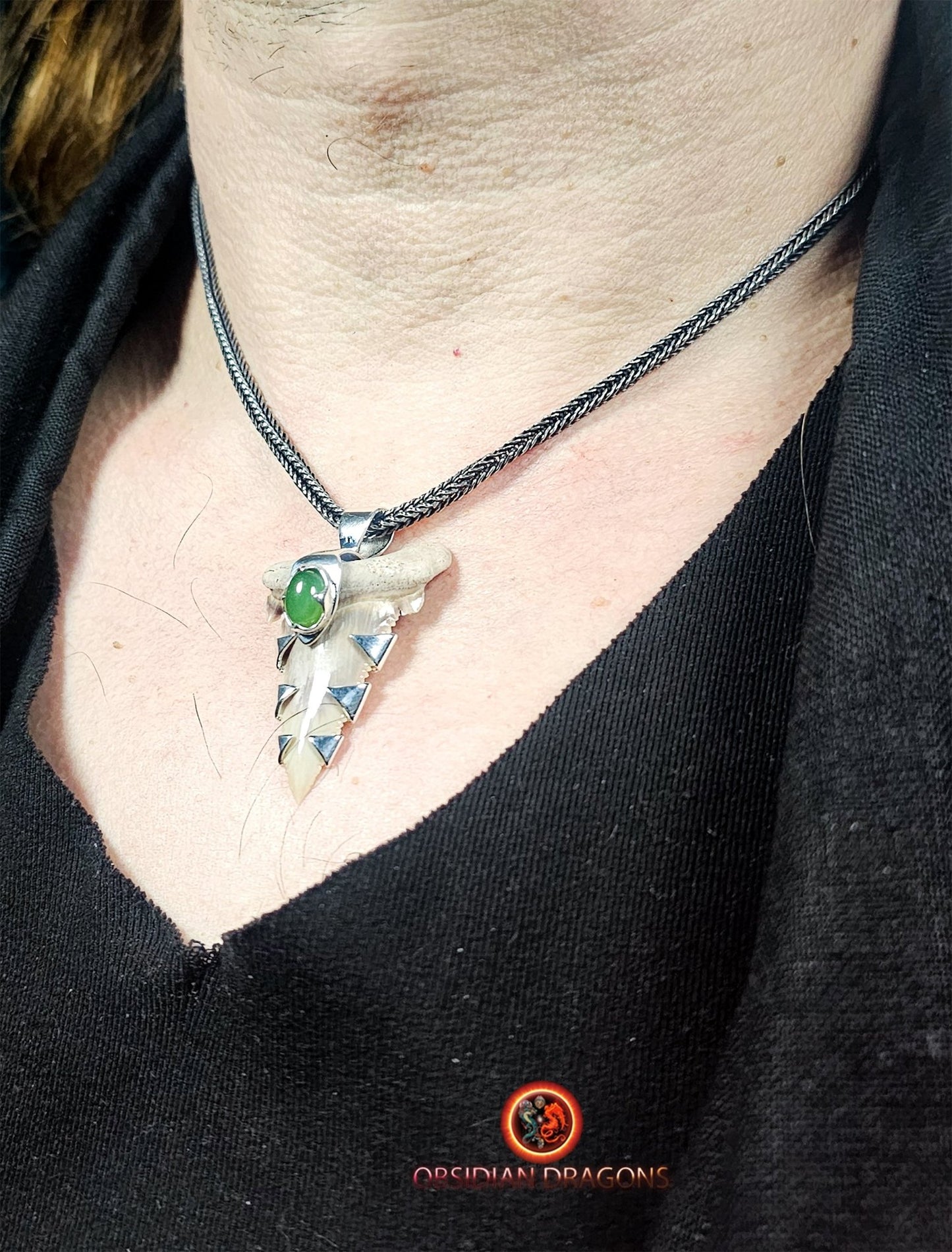 Pendentif Dent de Requin - Palaeocarcharodon - Argent & Jade