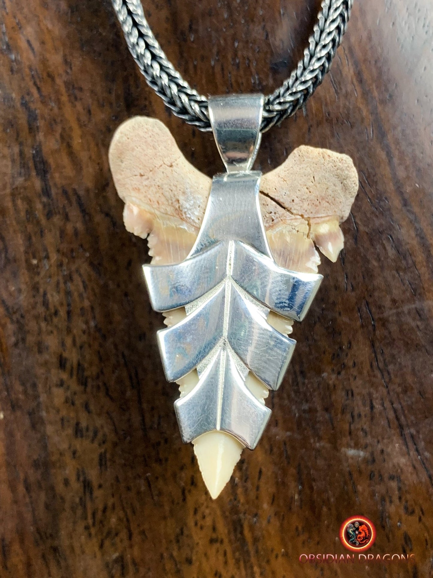 Pendentif Dent de Requin - Palaeocarcharodon - Argent & Jade