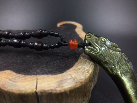 pendentif dent de loup