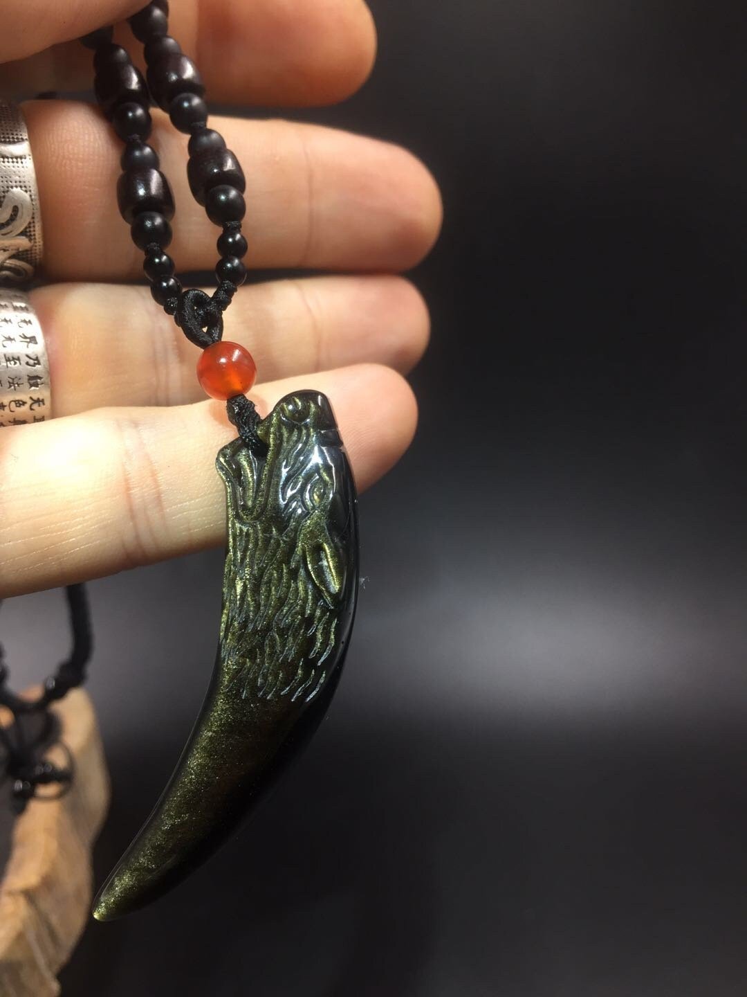 pendentif dent de loup