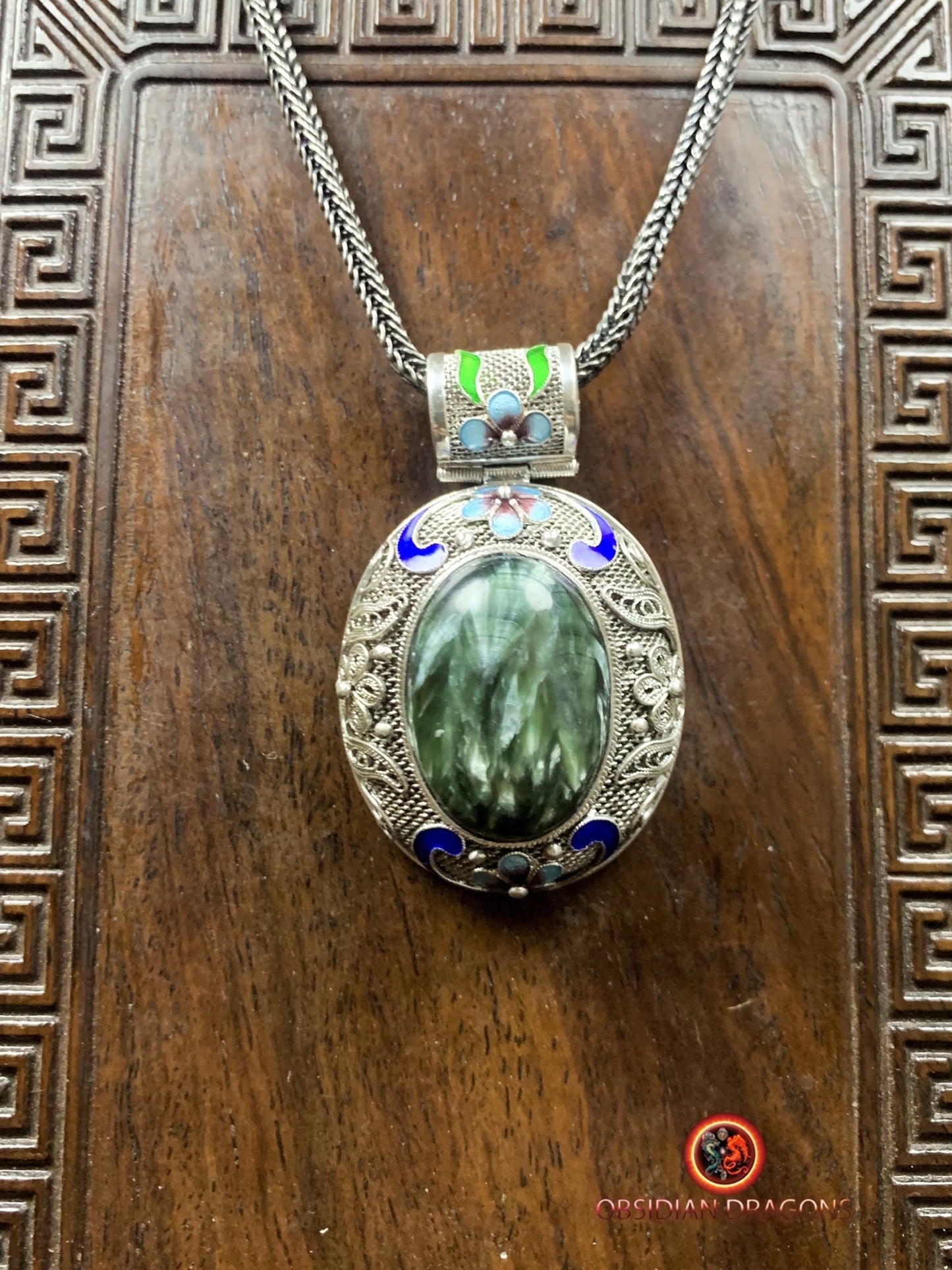 Pendentif en séraphinite- Argent- Traditionnel Dynastie Qing | obsidian dragons