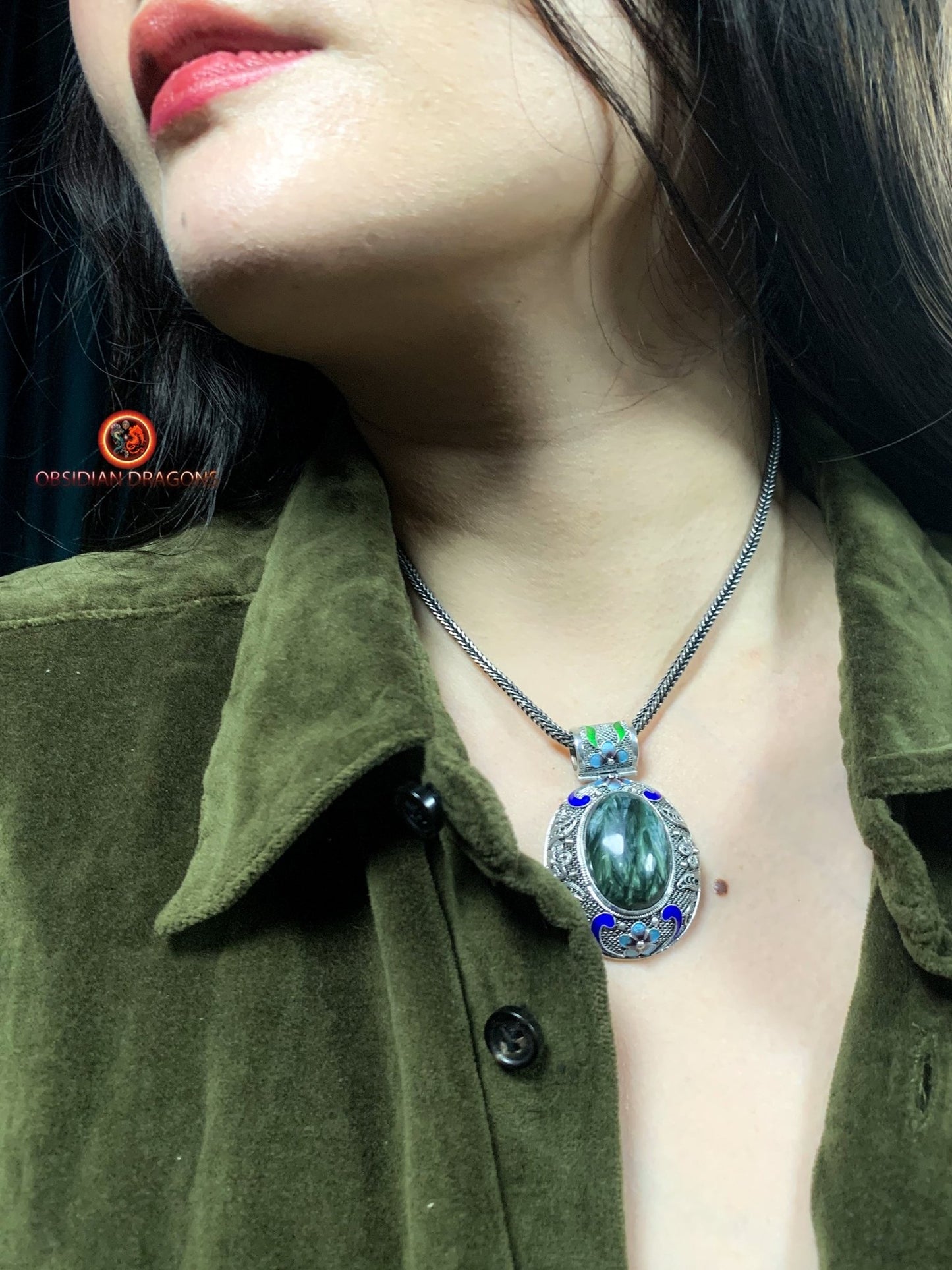 Pendentif en séraphinite- Argent- Traditionnel Dynastie Qing | obsidian dragons