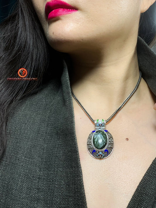 Pendentif en séraphinite- Argent filigrané- Traditionnel | obsidian dragons