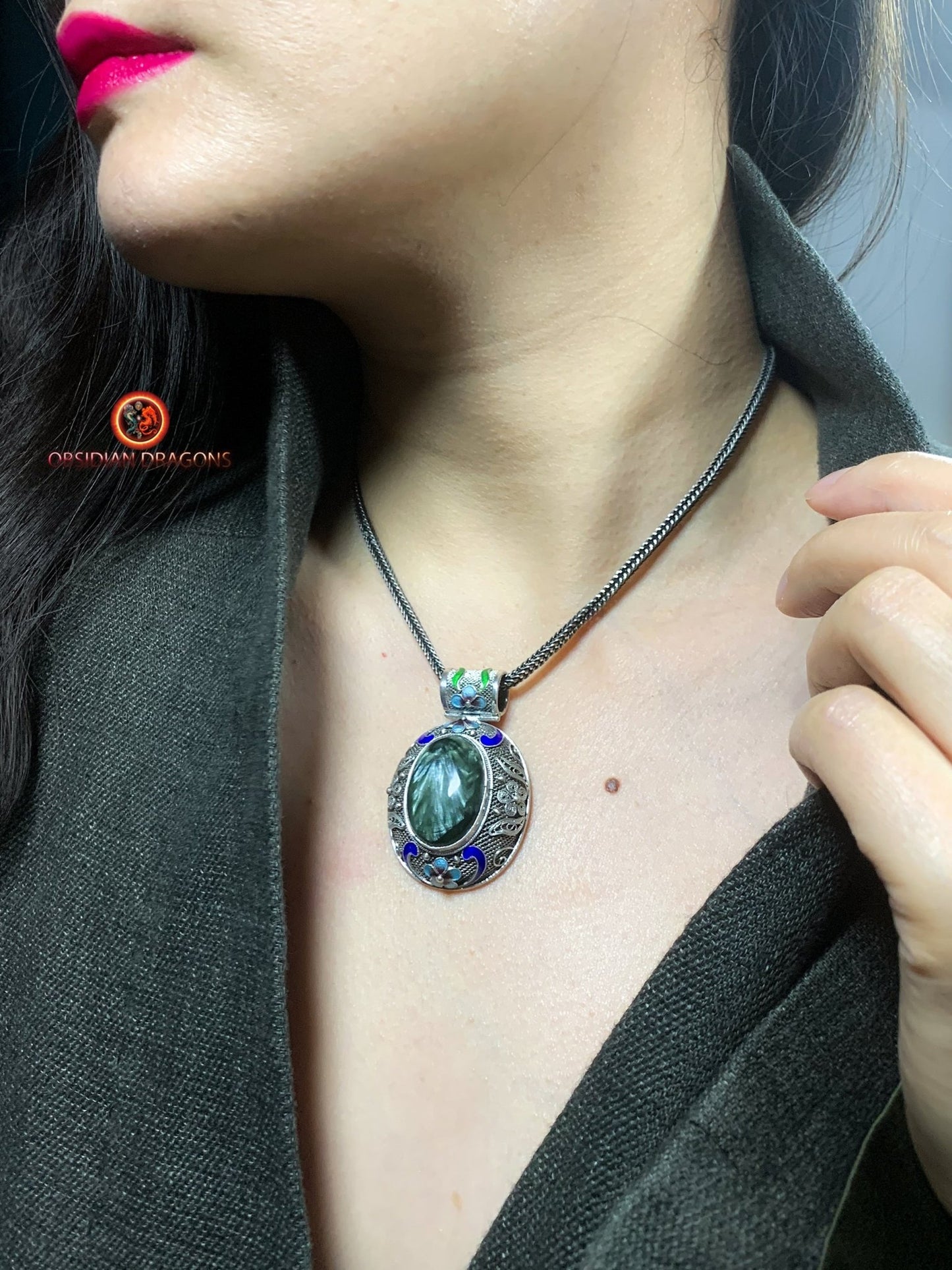 Pendentif en séraphinite- Argent filigrané- Traditionnel | obsidian dragons