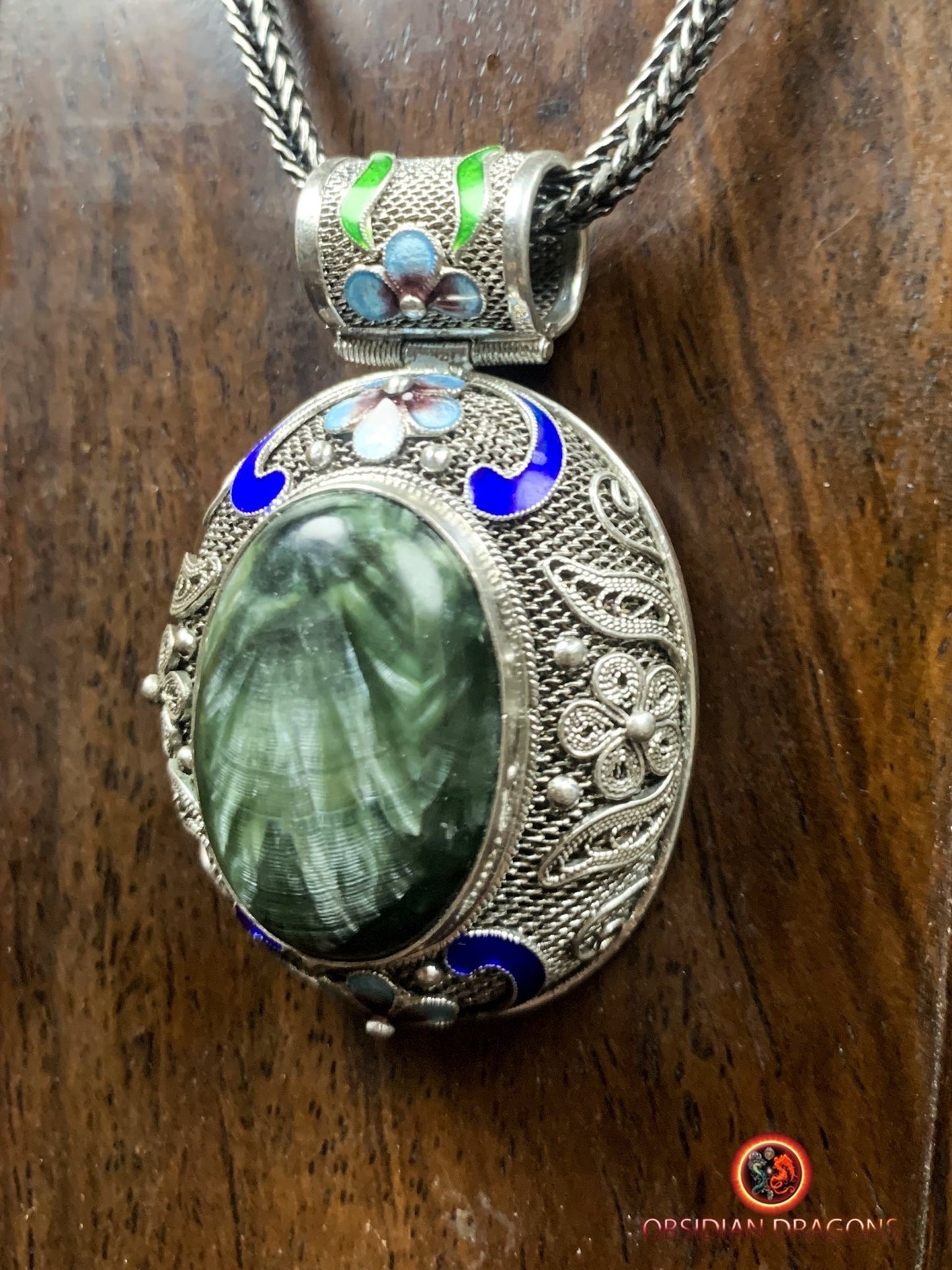 Pendentif en séraphinite- Argent filigrané- Traditionnel | obsidian dragons