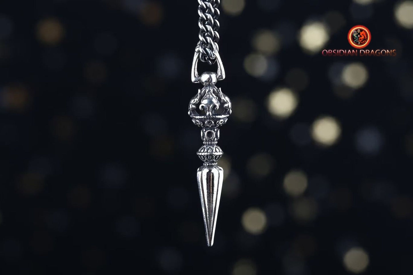 pendentif phurba- dague tantrique- chasser les démons