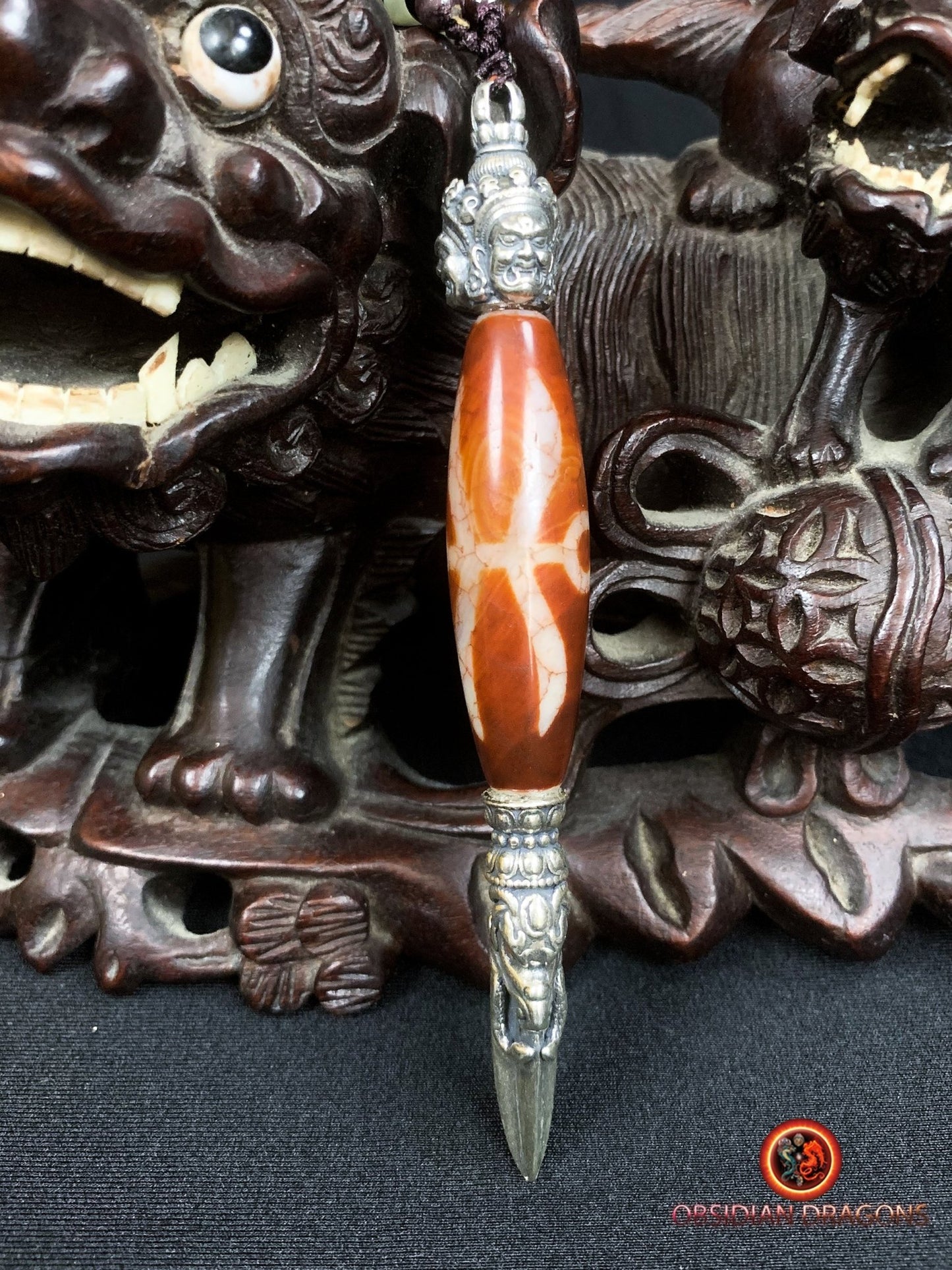 Pendentif Phurba tibétain- DZI du grand homme