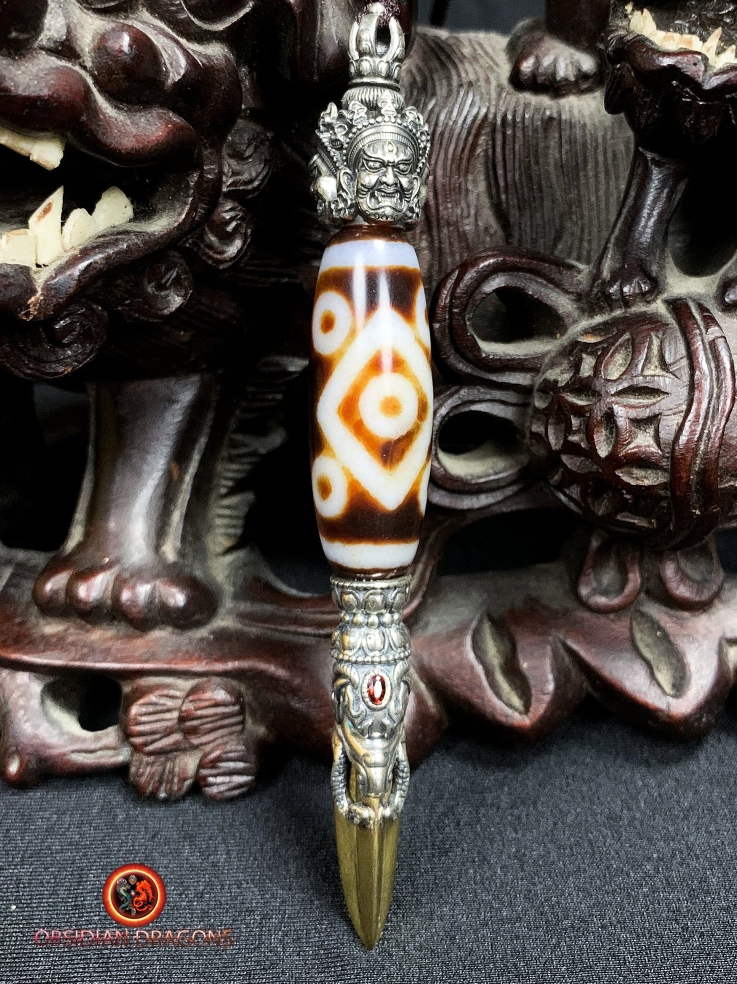 Pendentif Phurba tibétain- DZI à sept yeux