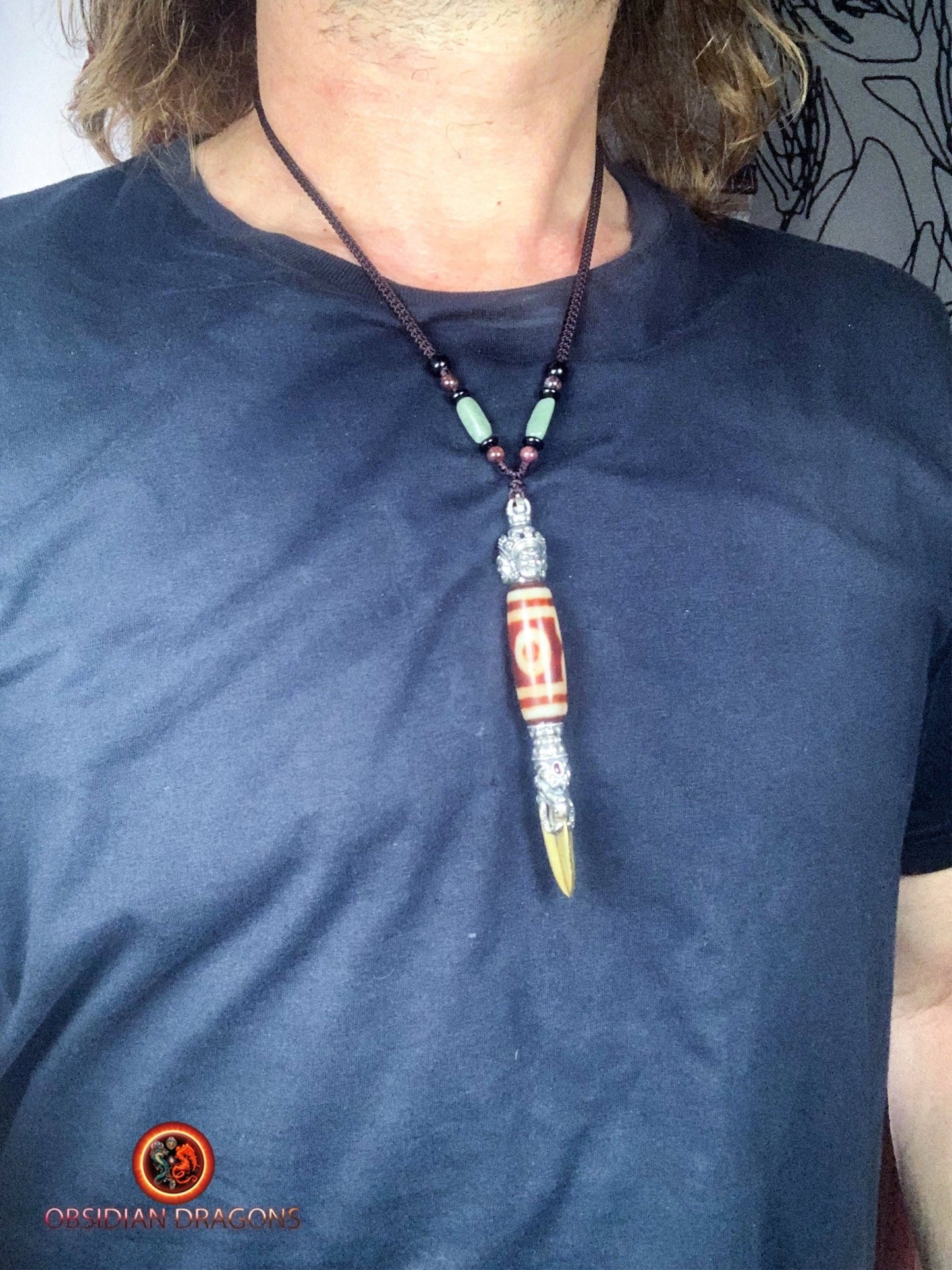 Pendentif Phurba tibétain- DZI à trois yeux
