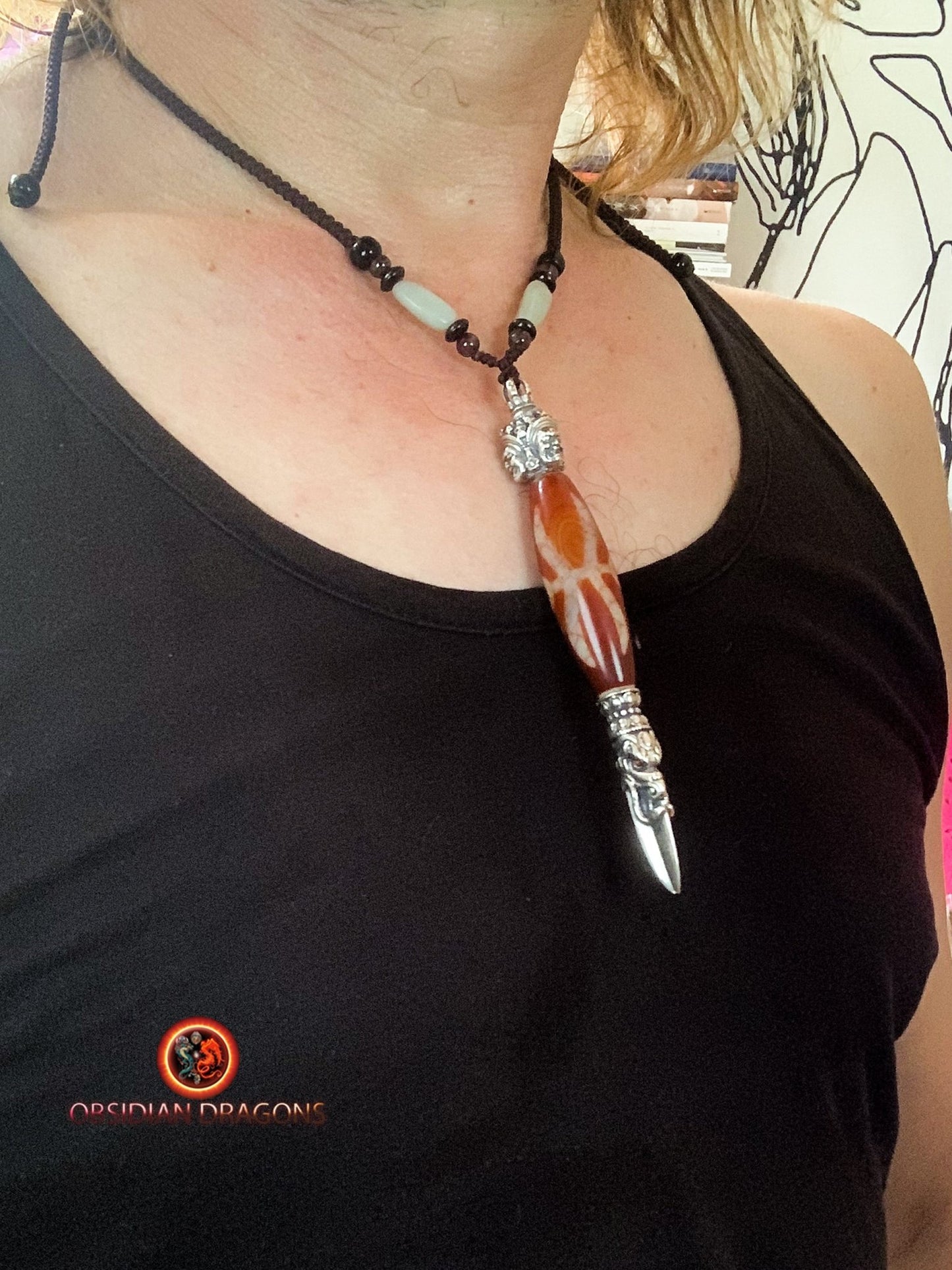 Pendentif Phurba tibétain- DZI du grand homme