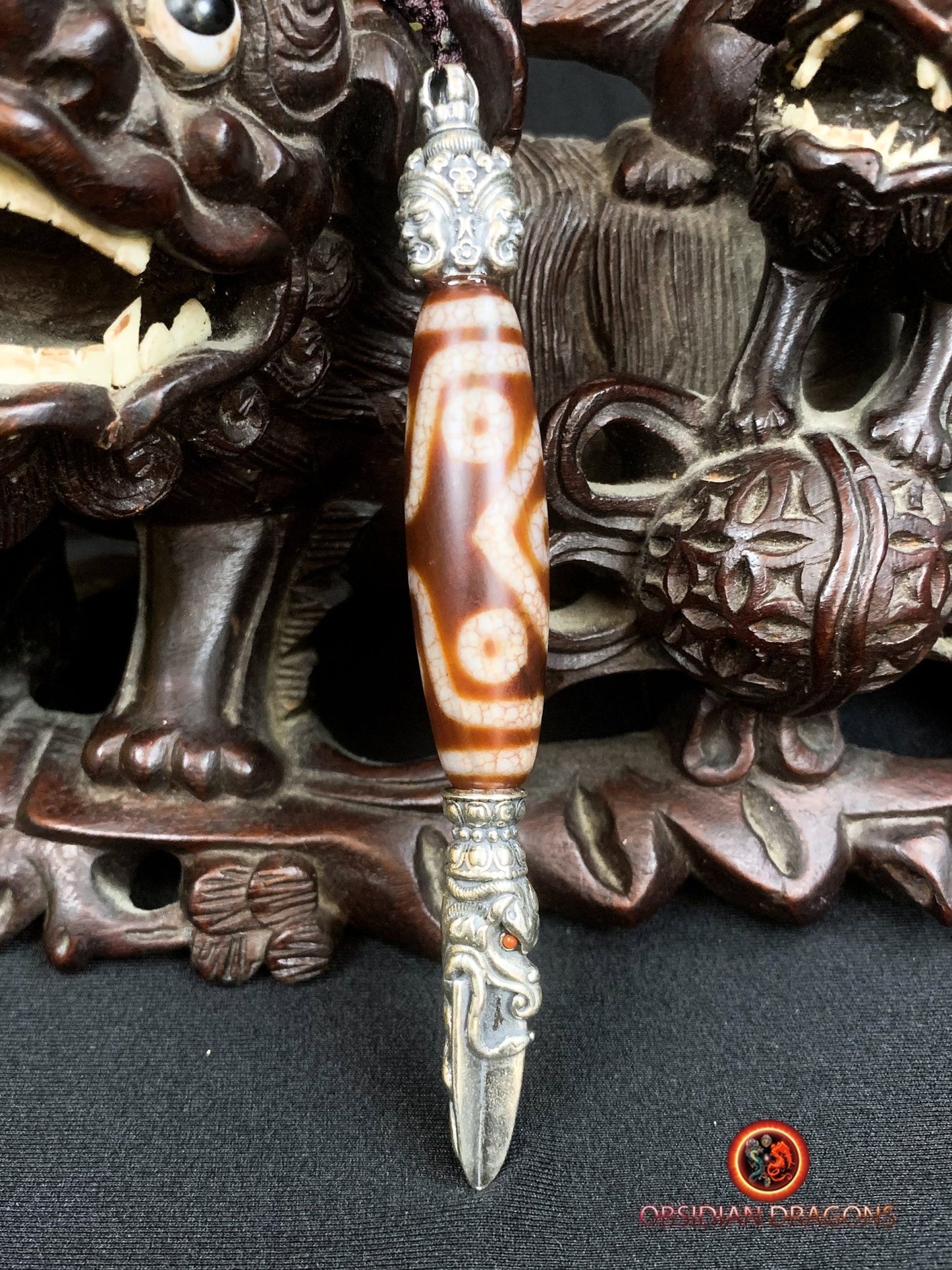 Pendentif Phurba tibétain- DZI à sept yeux