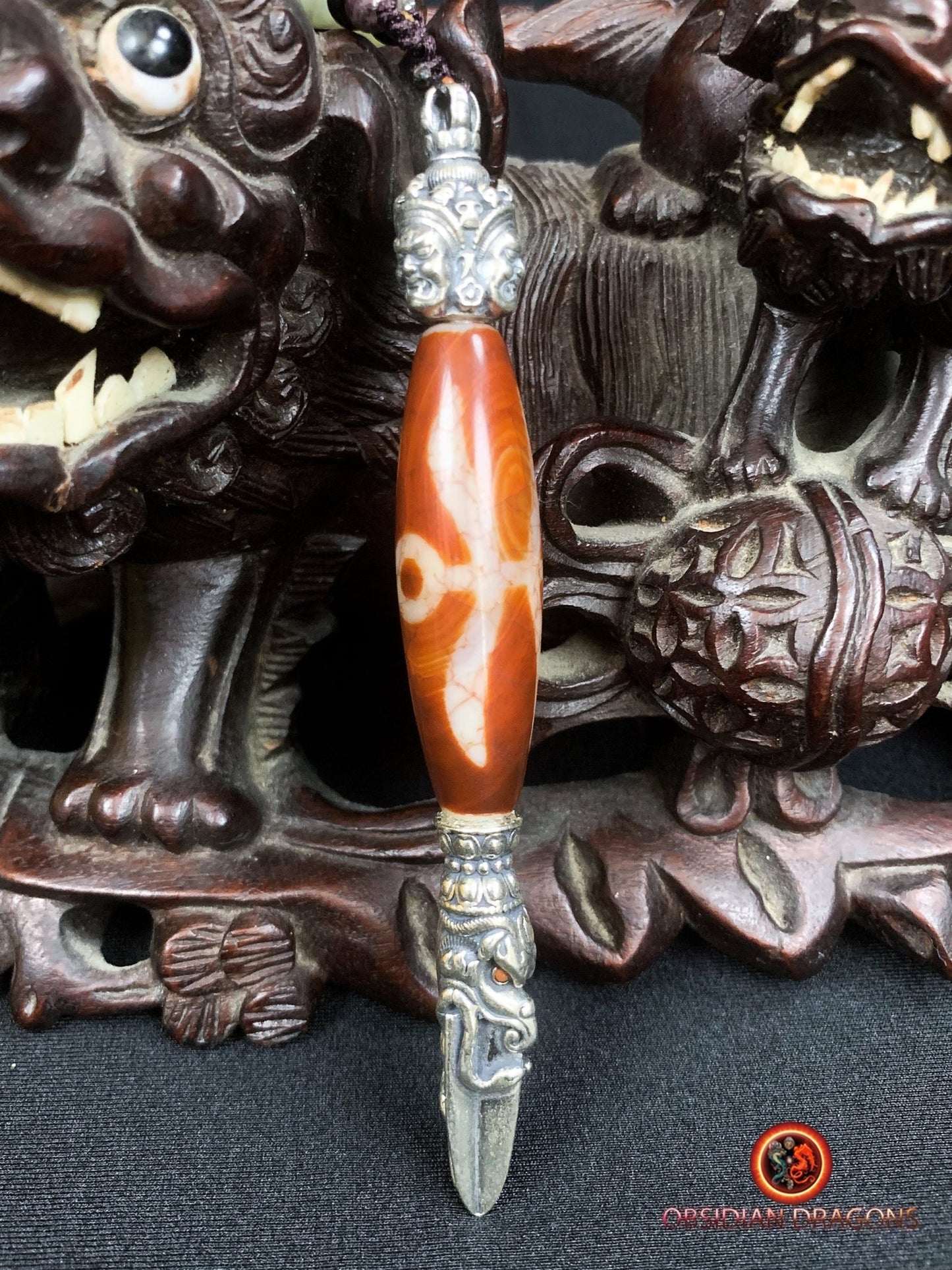 Pendentif Phurba tibétain- DZI du grand homme