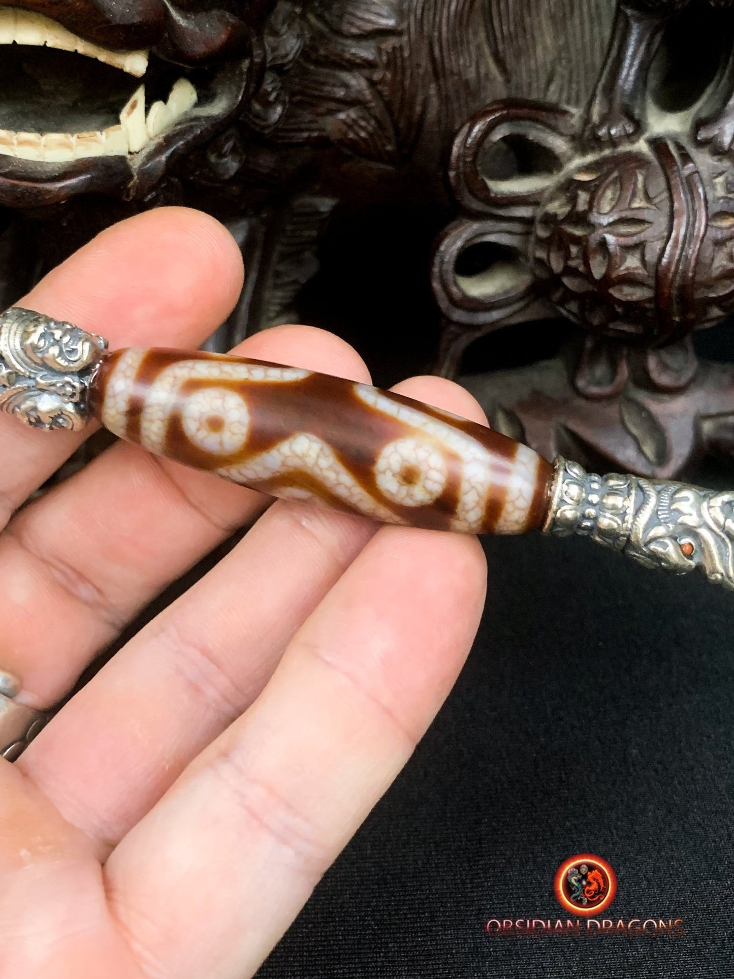 Pendentif Phurba tibétain- DZI à sept yeux