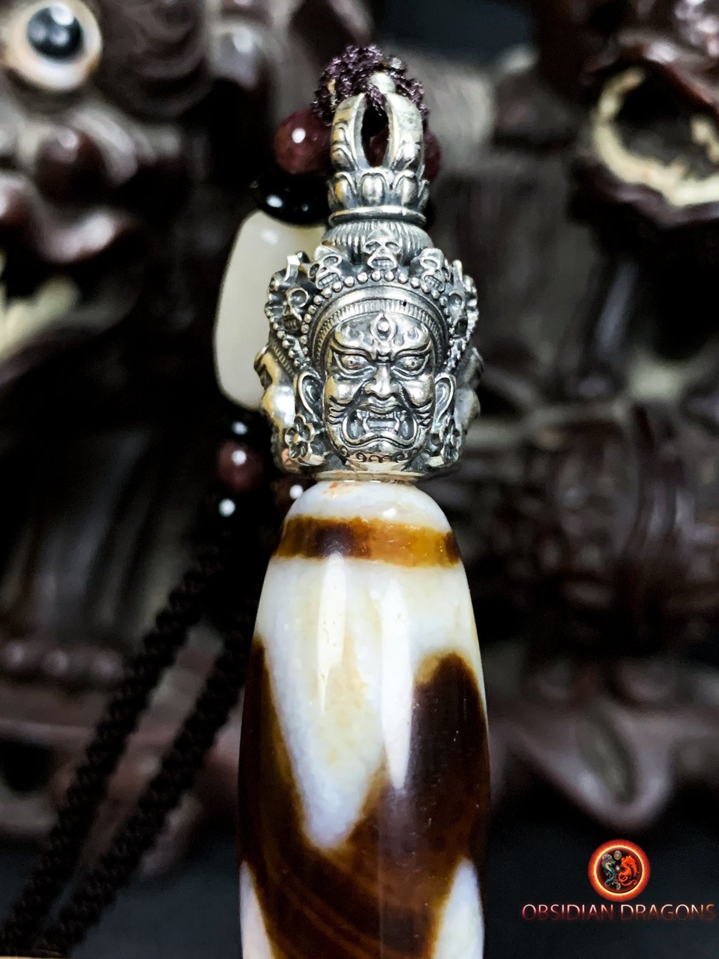 Pendentif Phurba tibétain- DZI dents de tigre