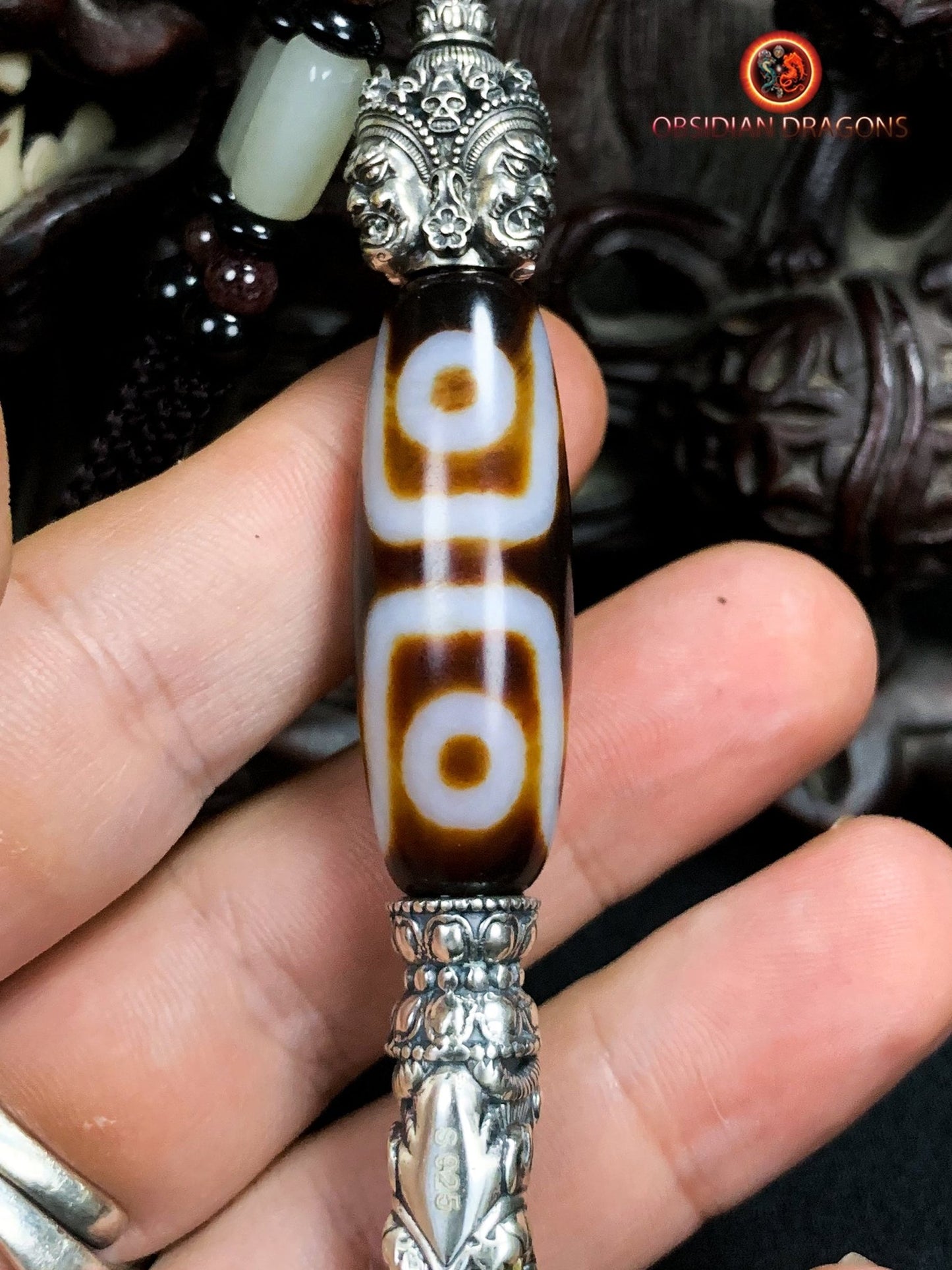 Pendentif Phurba tibétain- DZI à sept yeux