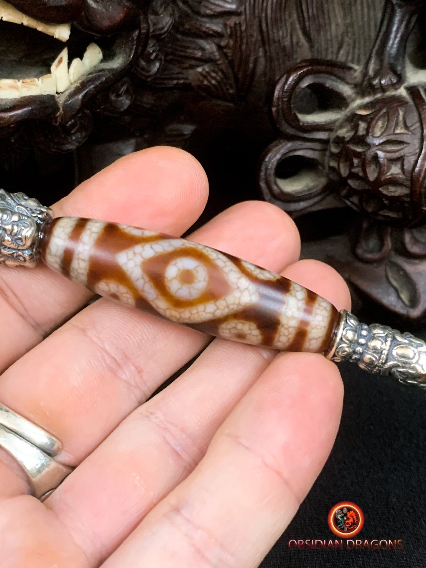 Pendentif Phurba tibétain- DZI à sept yeux