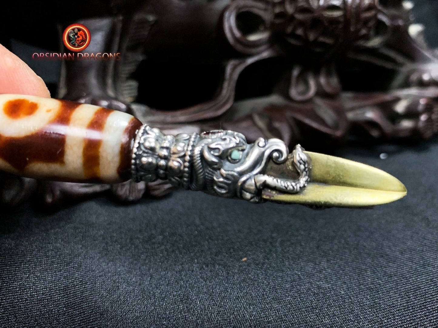 Pendentif Phurba tibétain- DZI à trois yeux