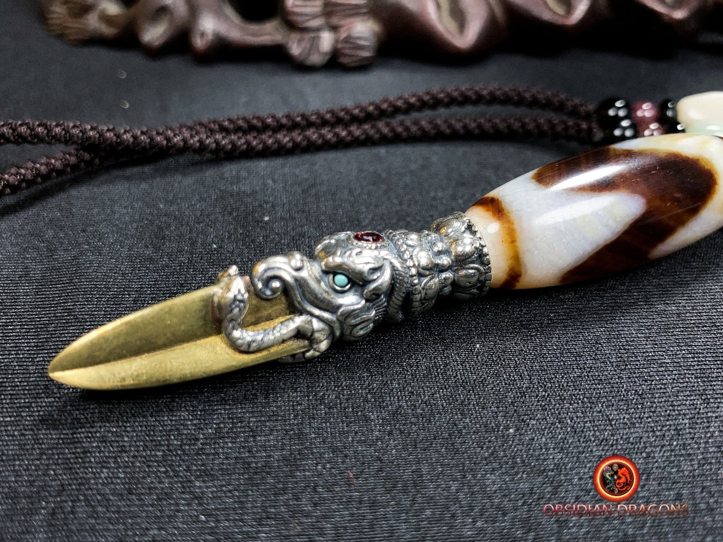 Pendentif Phurba tibétain- DZI dents de tigre