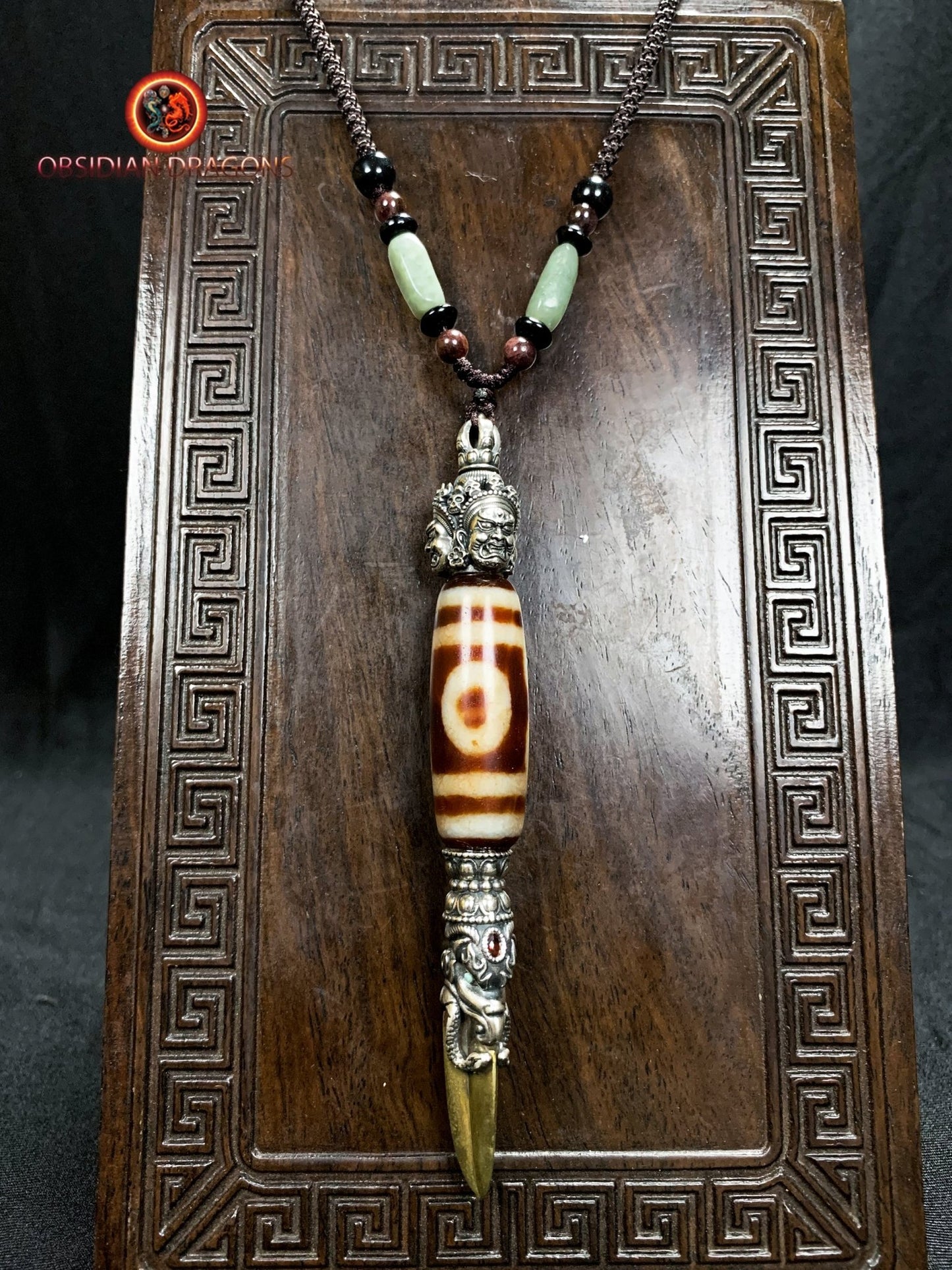 Pendentif Phurba tibétain- DZI à trois yeux