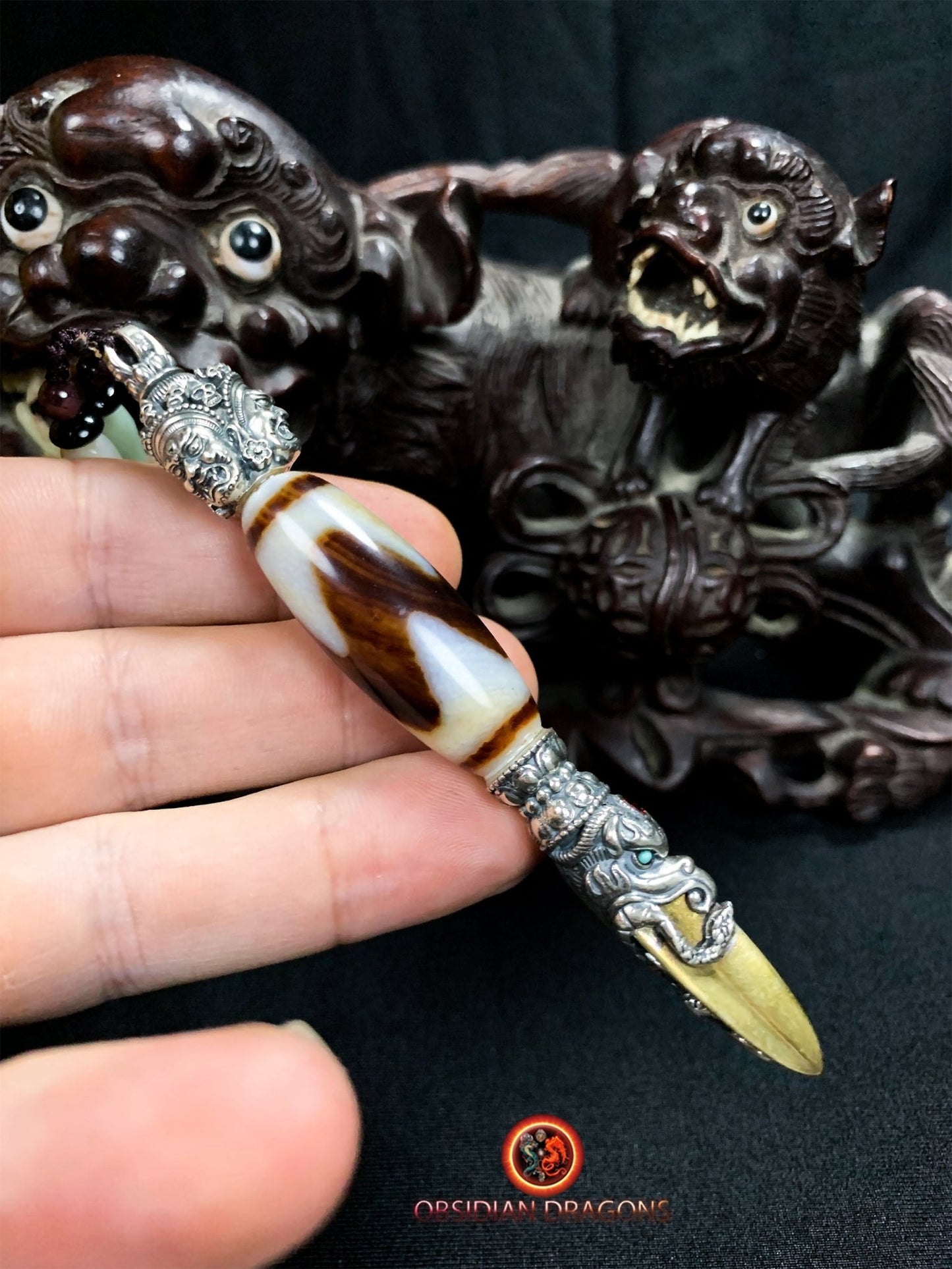 Pendentif Phurba tibétain- DZI dents de tigre