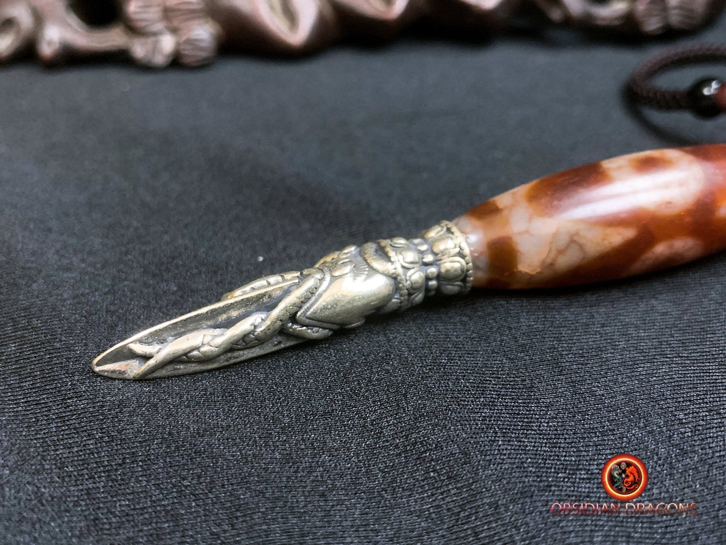 Pendentif Phurba tibétain- DZI à trois yeux