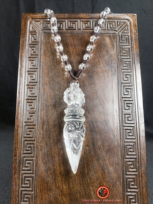 Pendentif phurba en cristal de roche