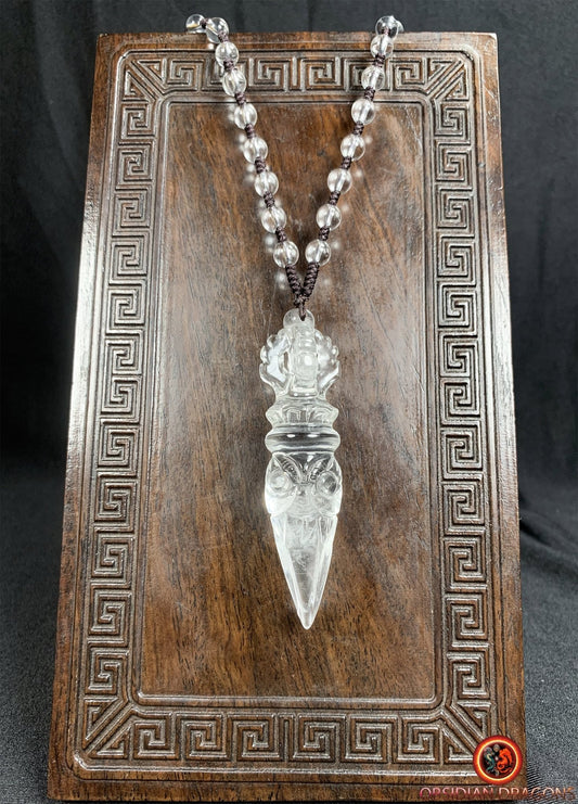 Pendentif phurba en cristal de roche