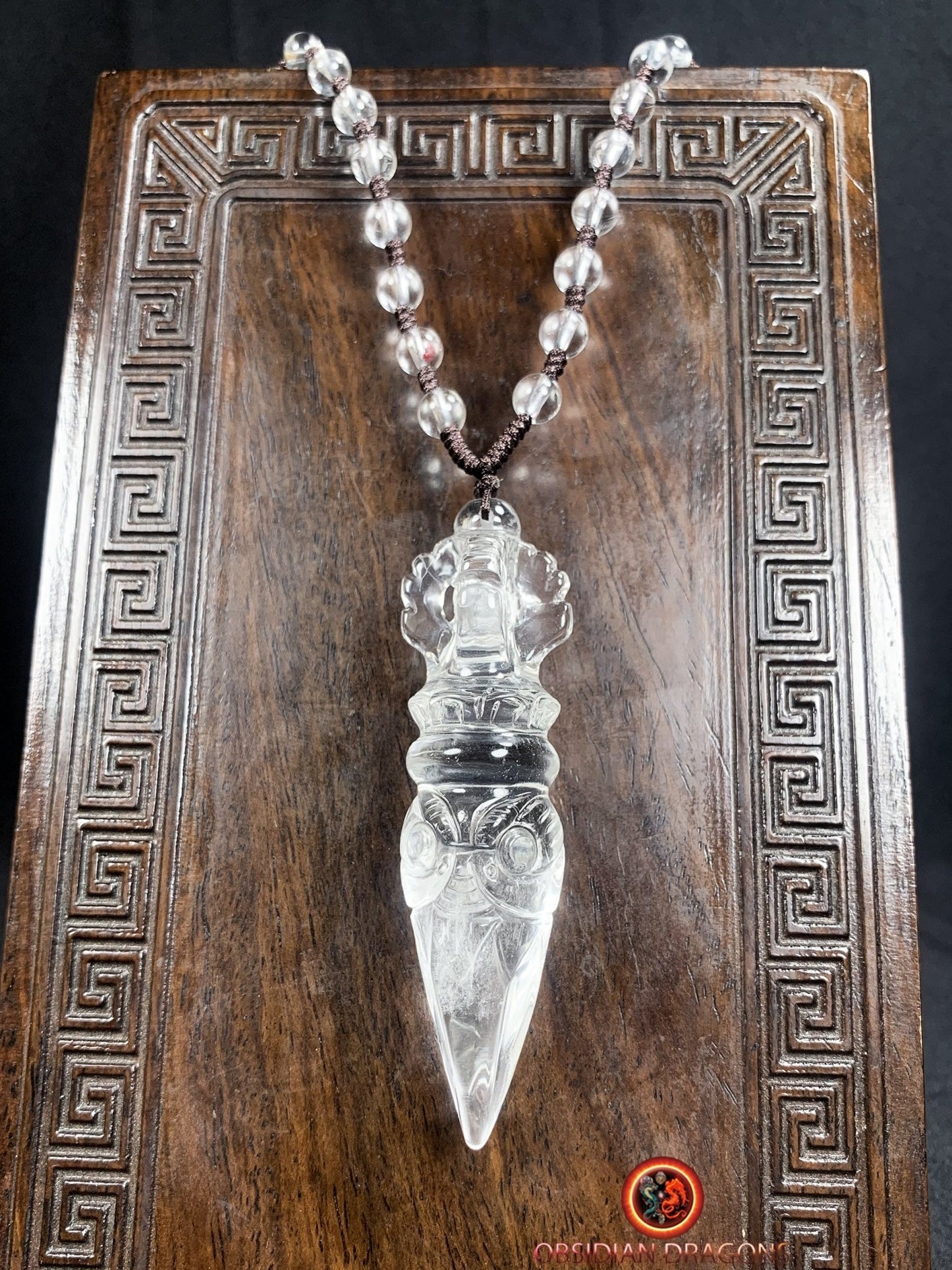 Pendentif phurba en cristal de roche