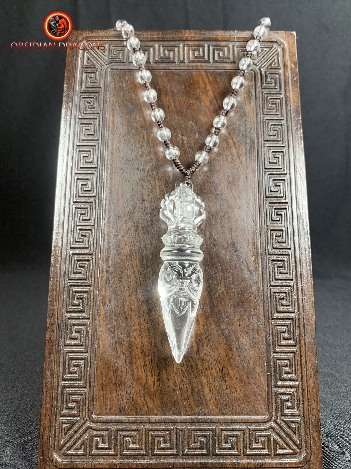 Pendentif phurba en cristal de roche