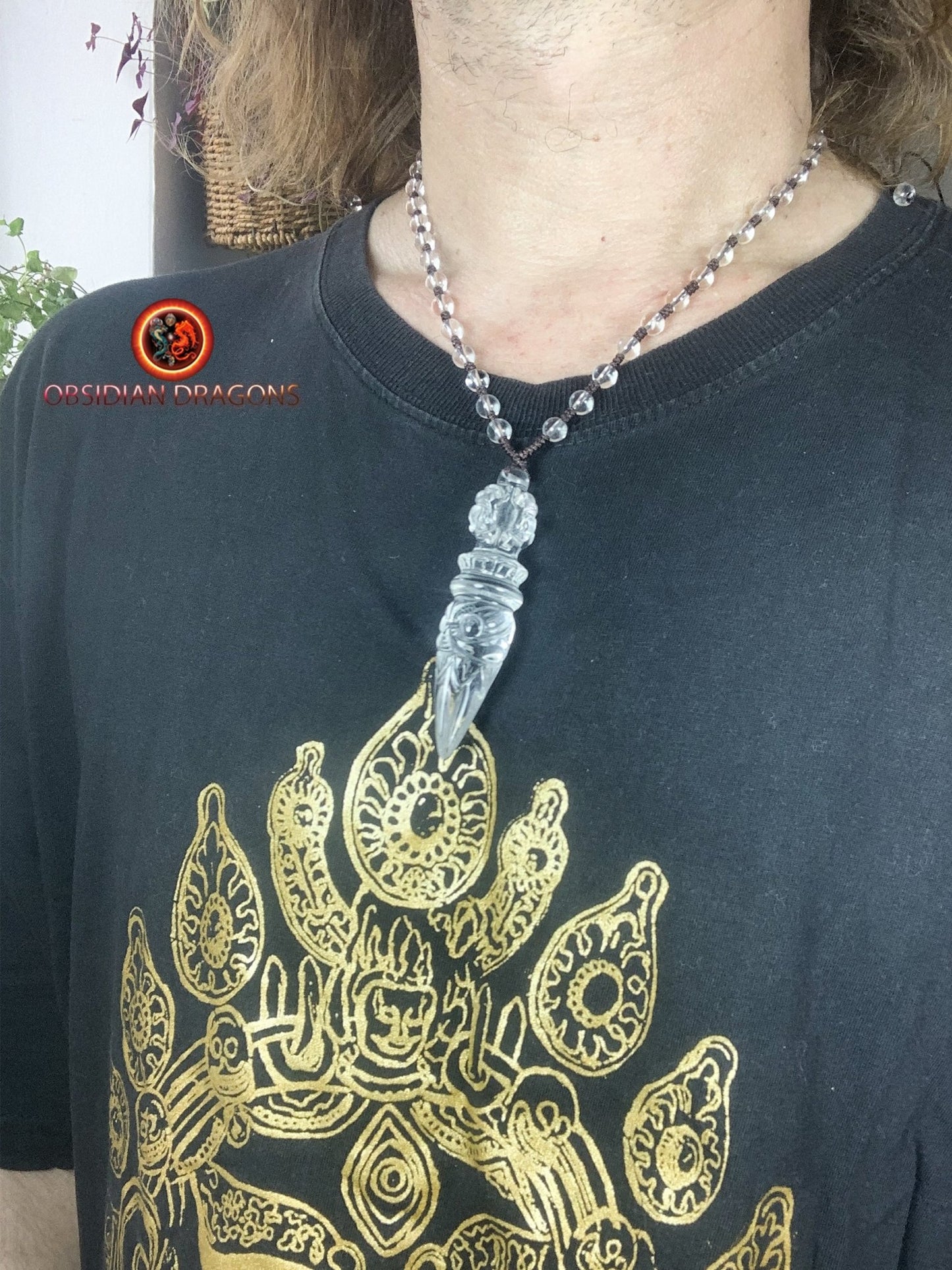 Pendentif phurba en cristal de roche
