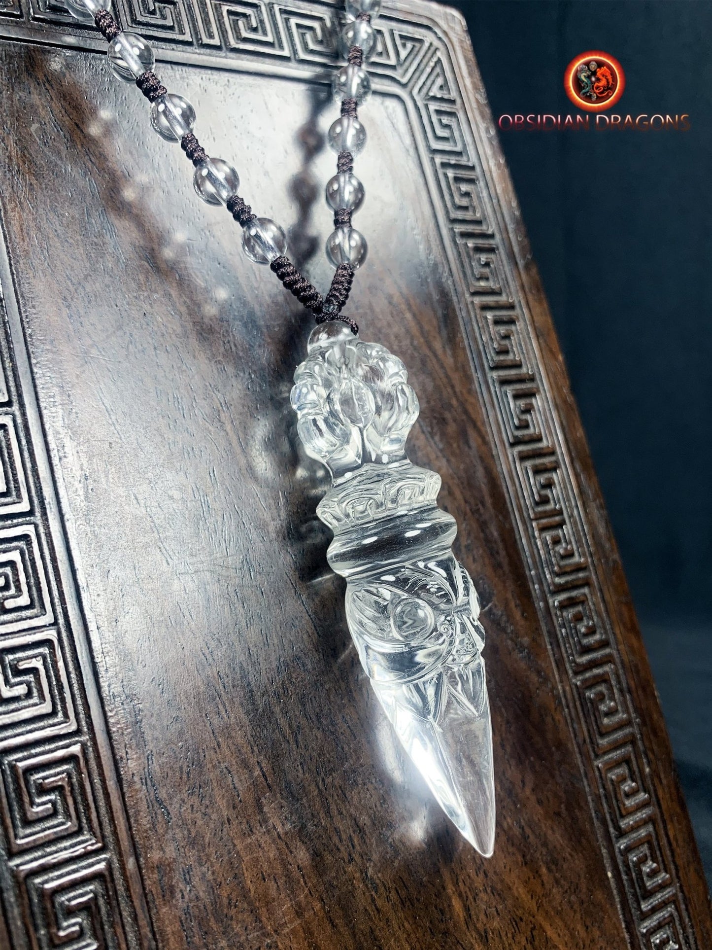 Pendentif phurba en cristal de roche