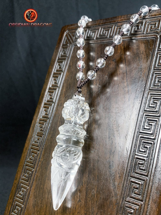 Pendentif phurba en cristal de roche