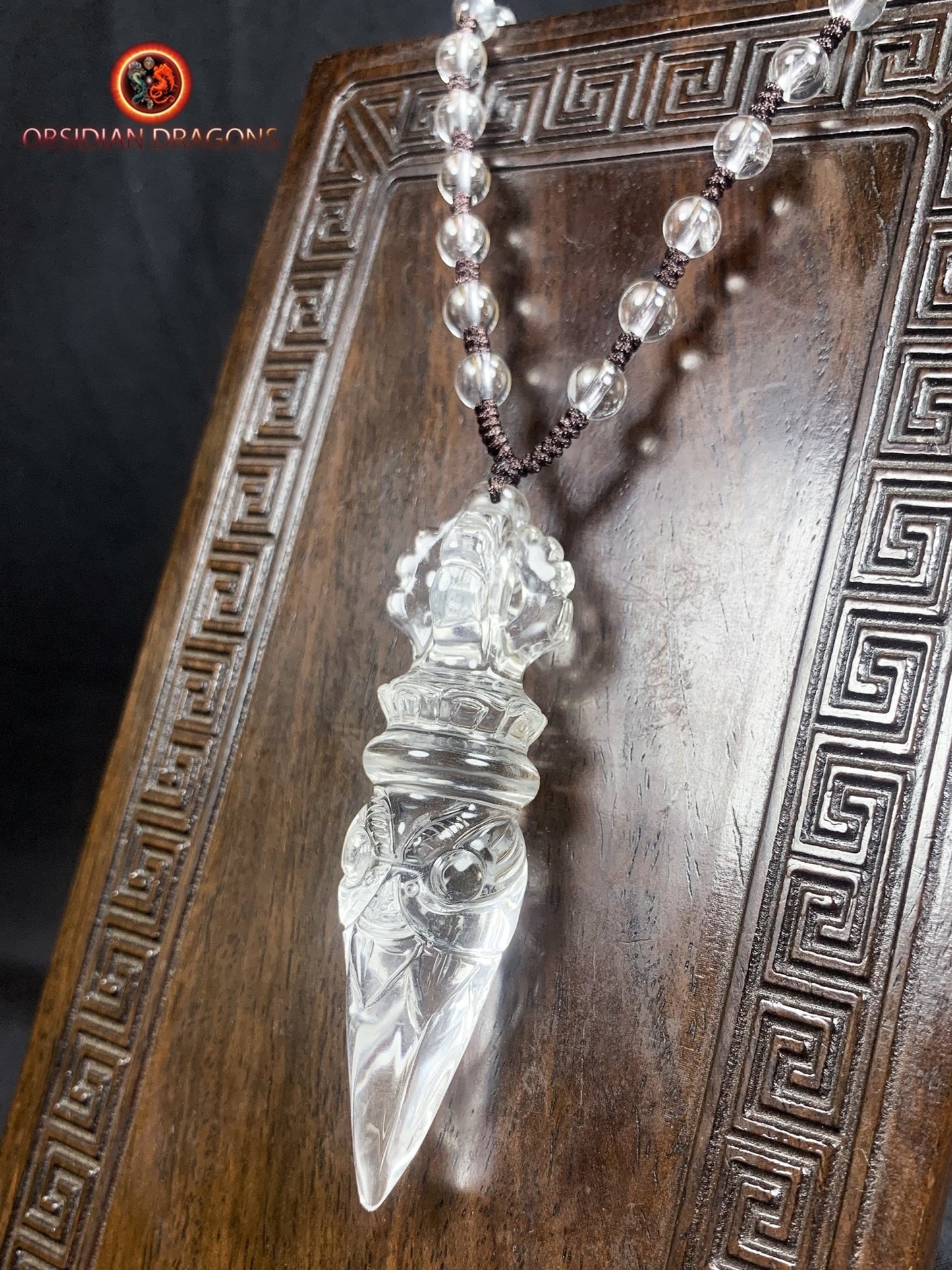 Pendentif phurba en cristal de roche