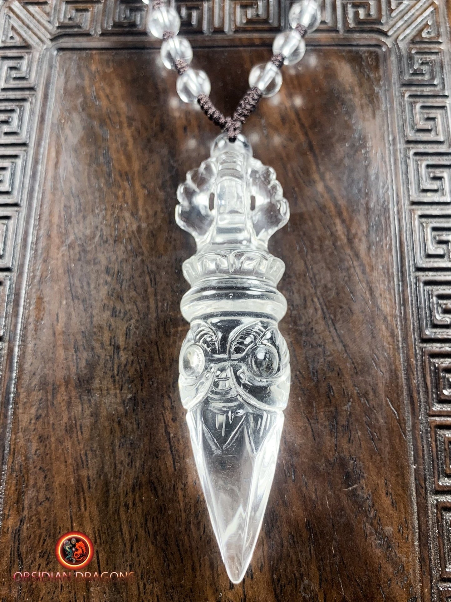Pendentif phurba en cristal de roche