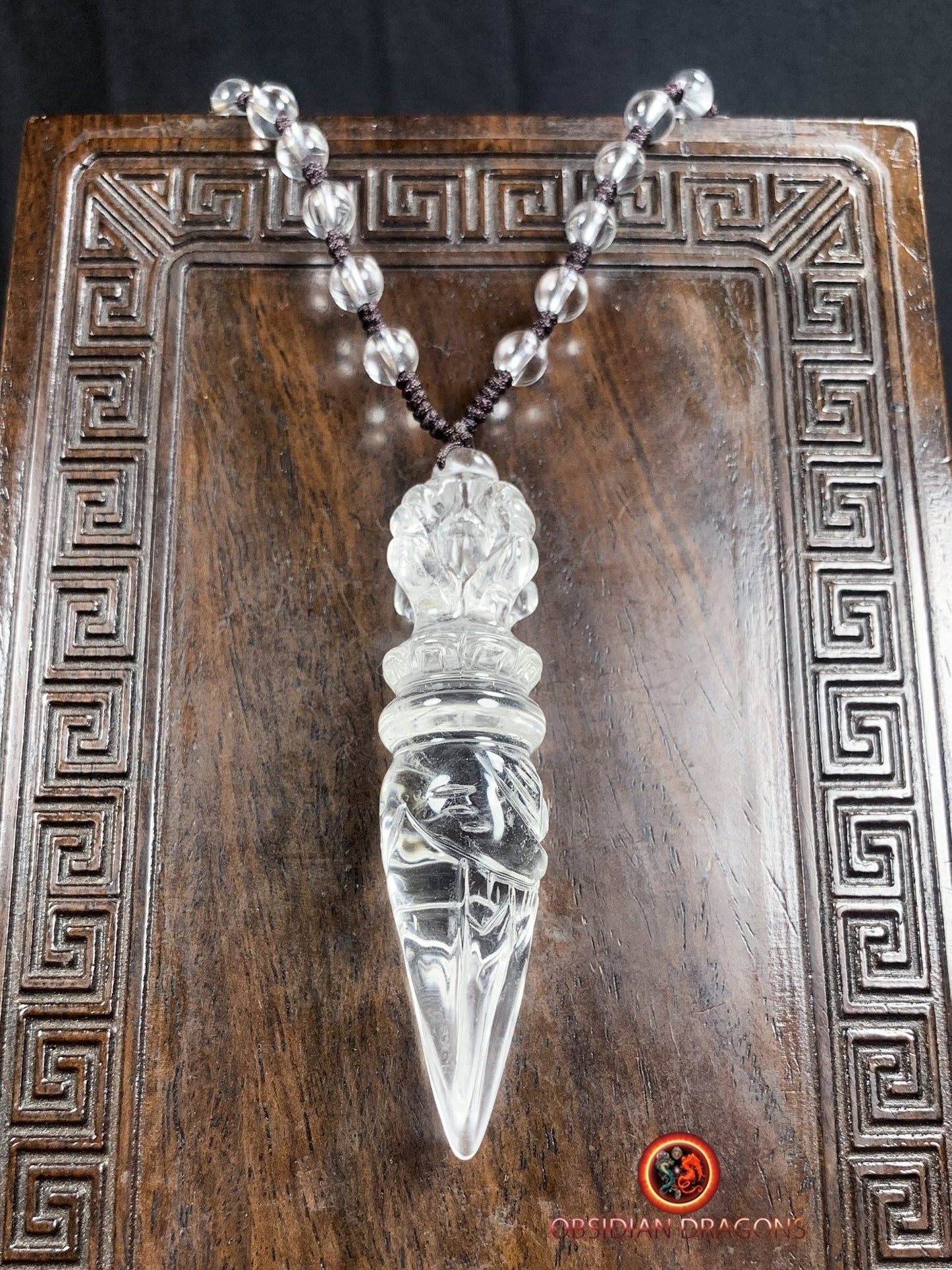 Pendentif phurba en cristal de roche
