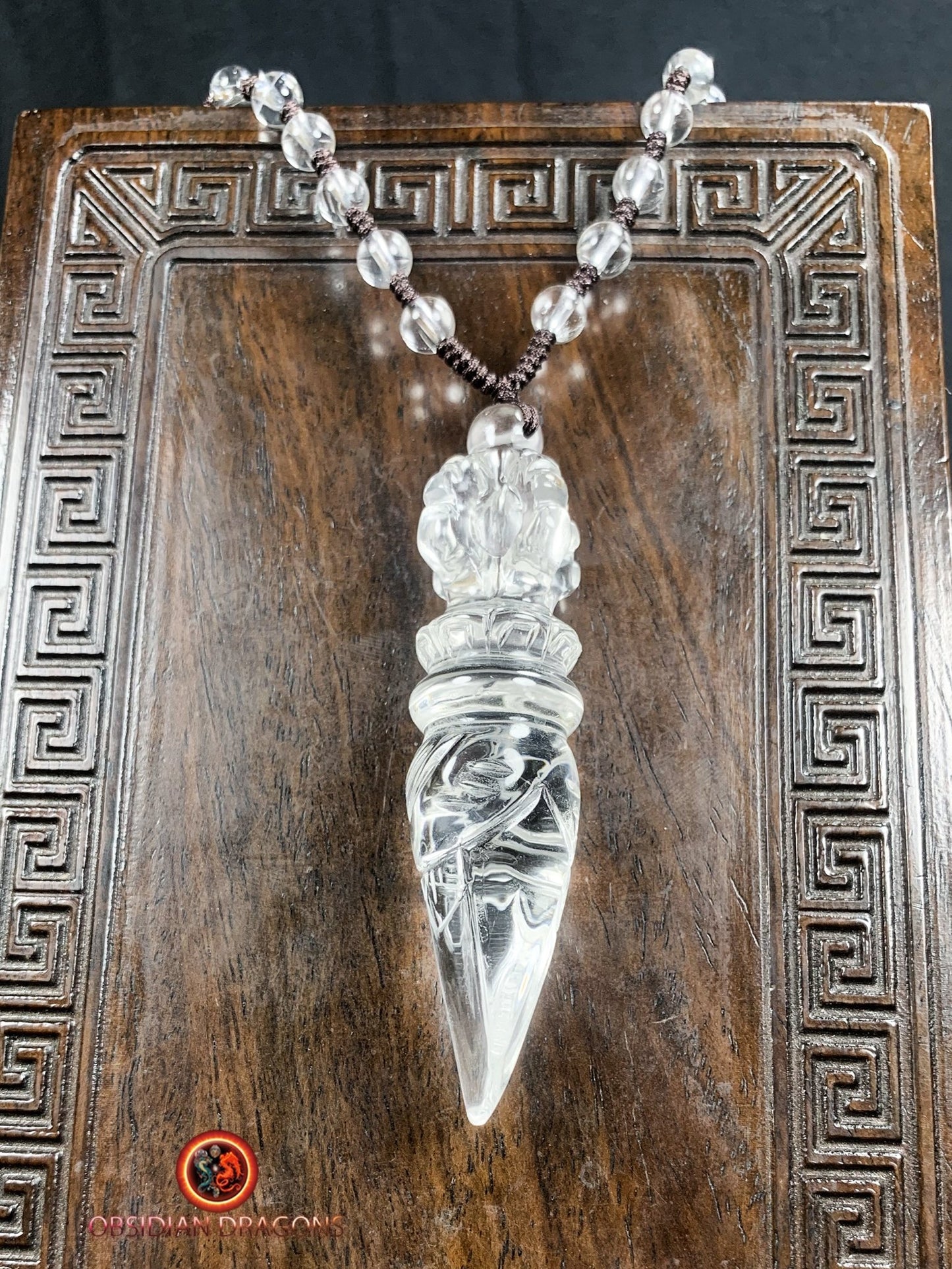 Pendentif phurba en cristal de roche