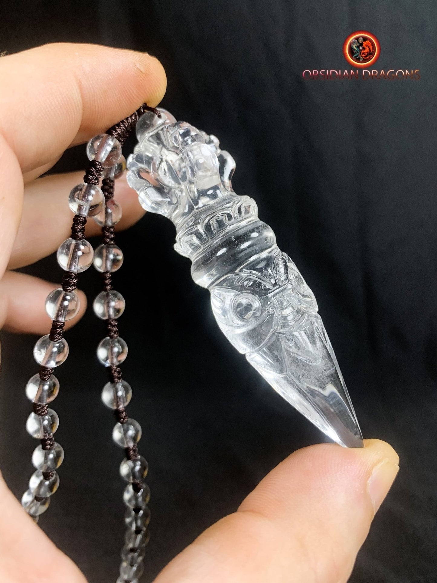 Pendentif phurba en cristal de roche